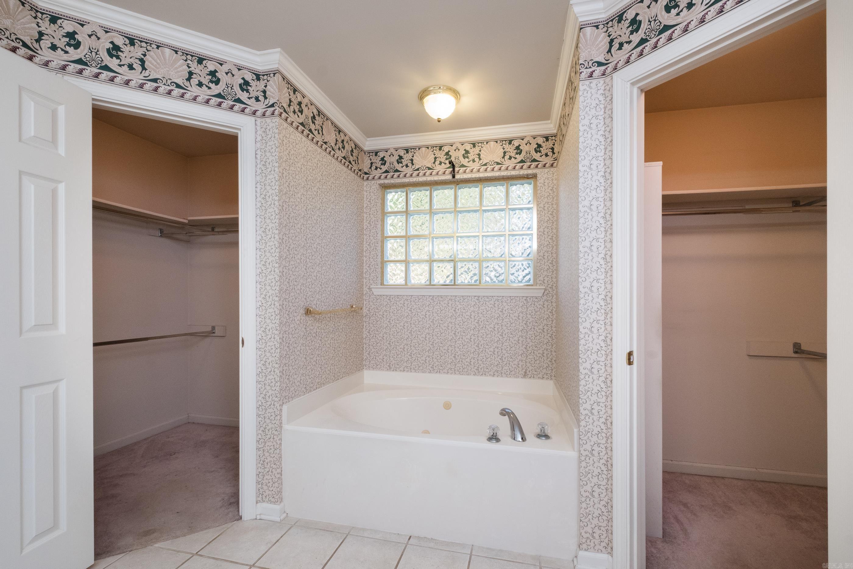 1919 Brookford Drive Little Rock, AR 72211