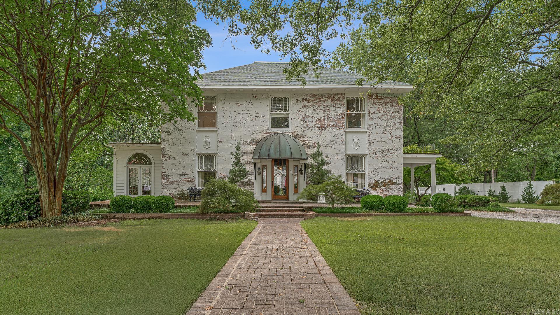 1419 S Main