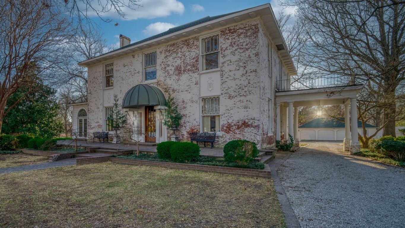 1419 S Main  Jonesboro, AR