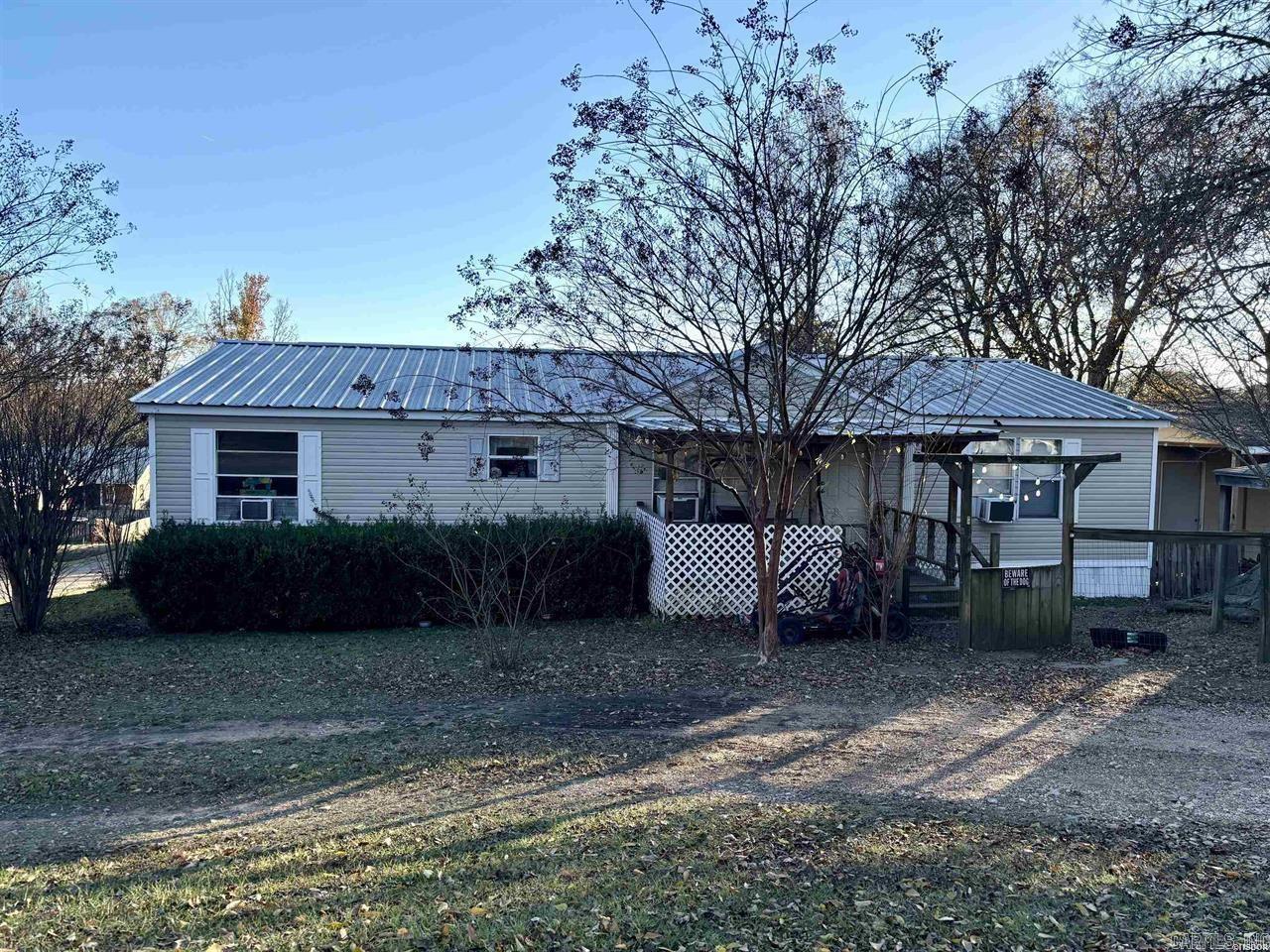 601 W 3RD  Dierks, AR