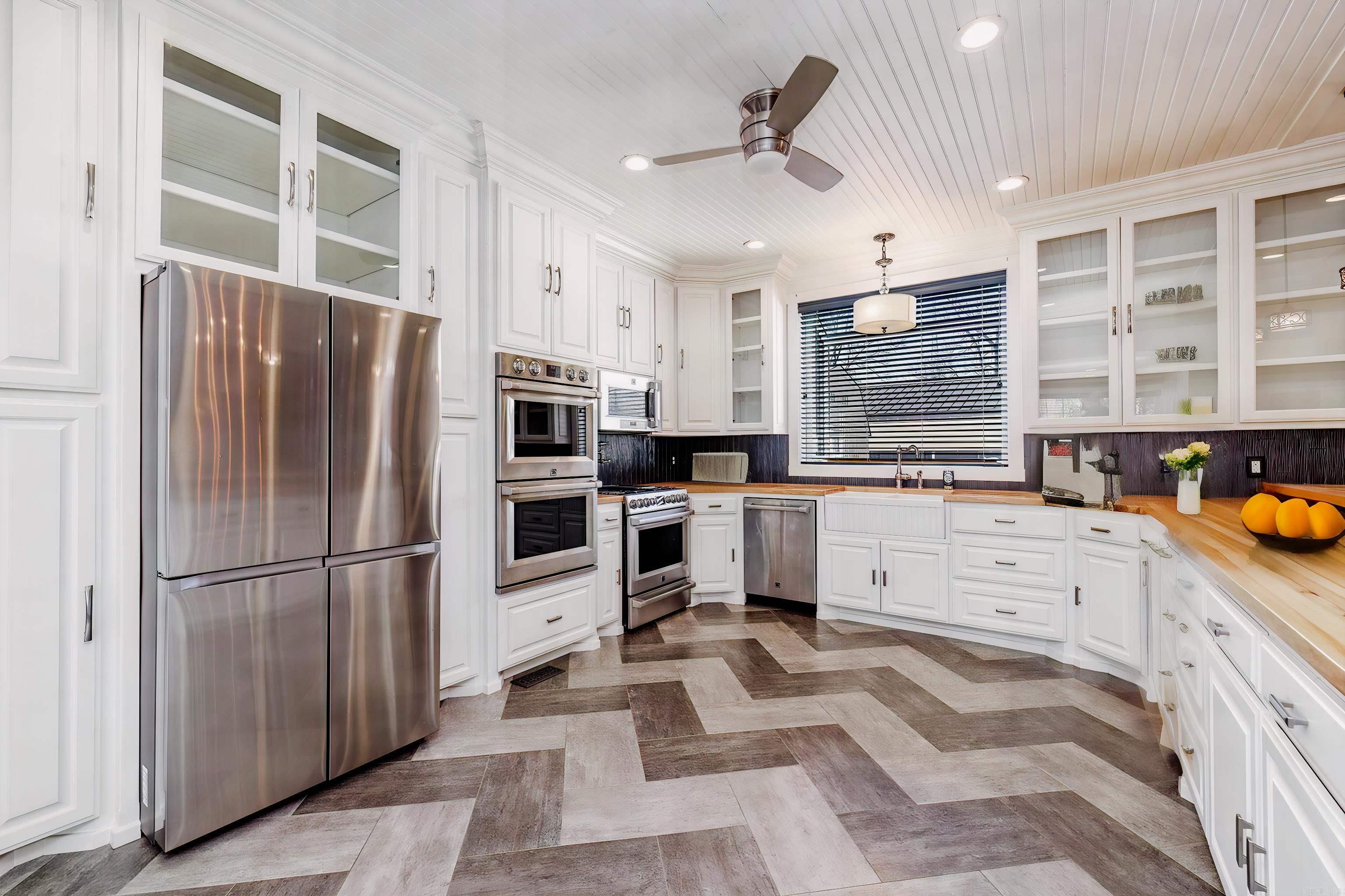 1043  Clinton  Arkadelphia, AR