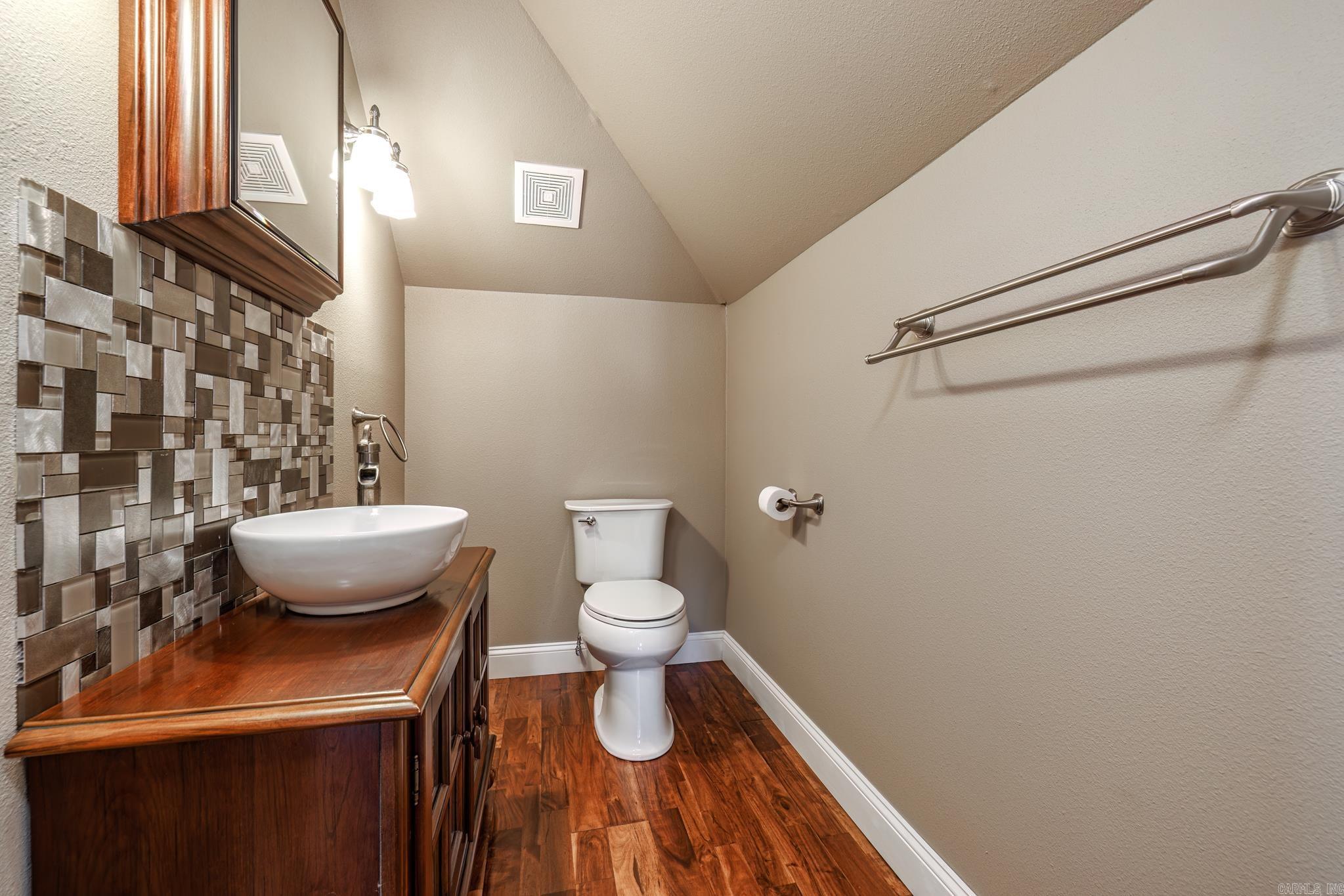 1043  Clinton  Arkadelphia, AR