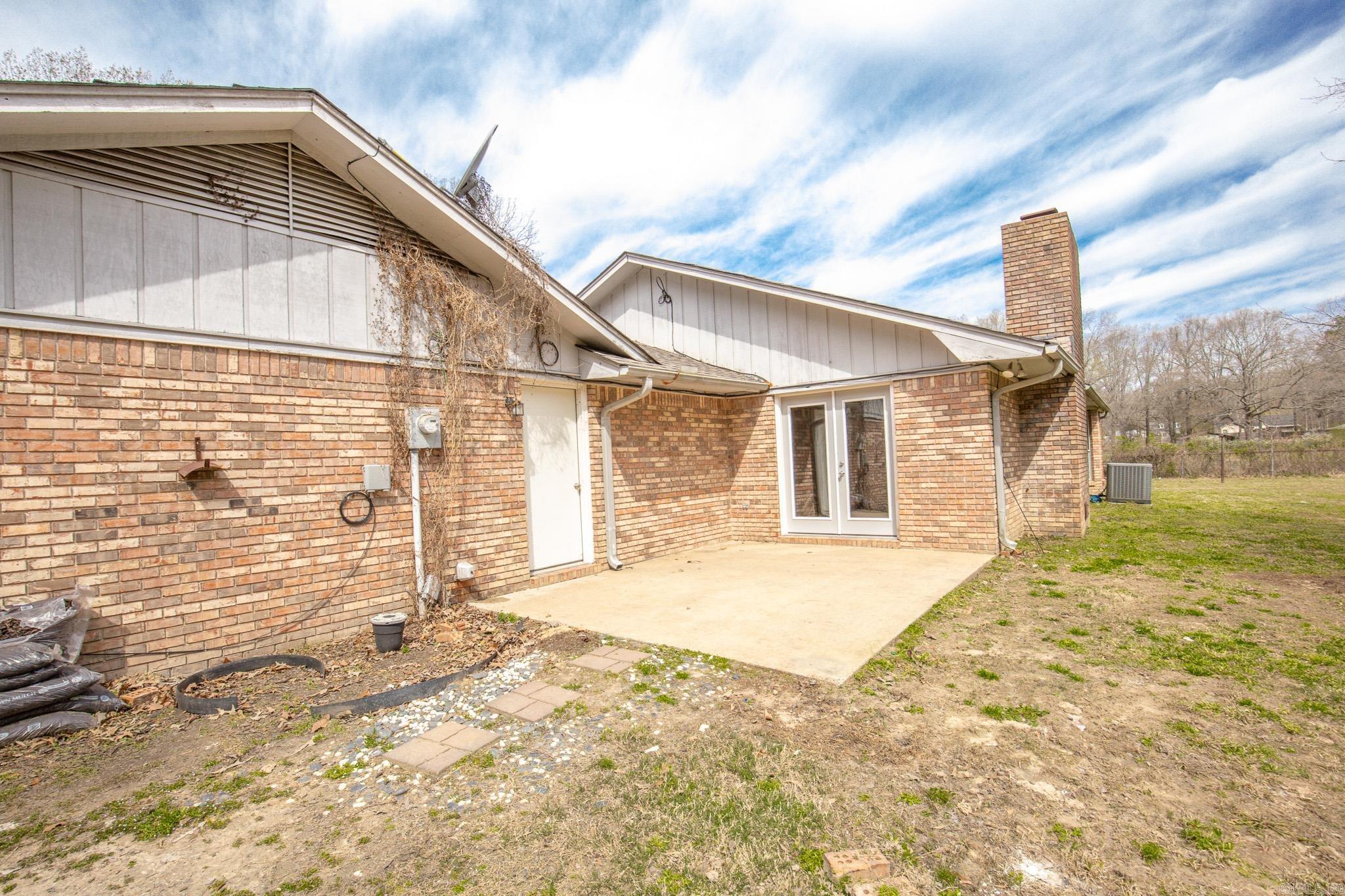 5815  Farm Lane  Pine Bluff, AR