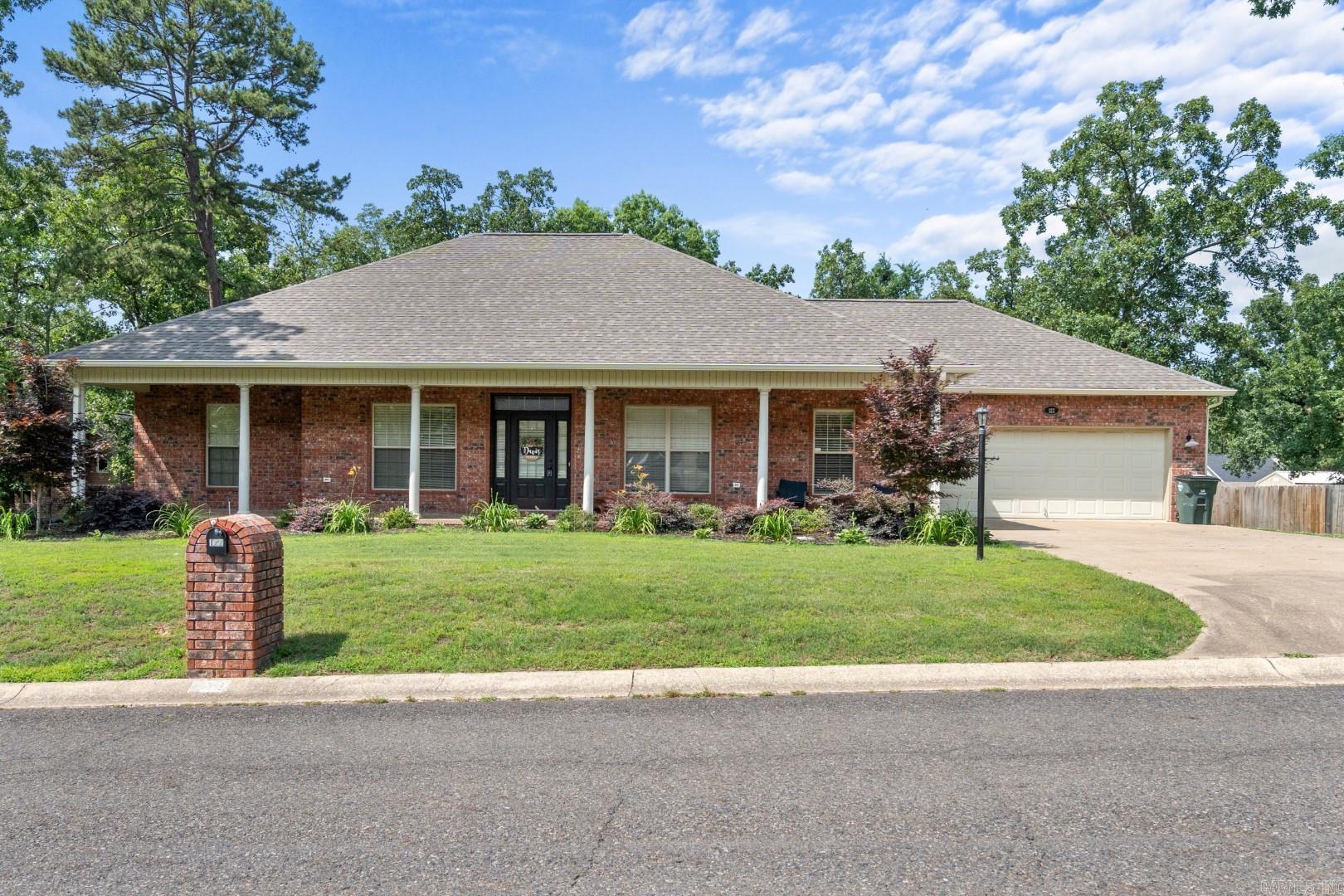 122  Wildwood Forest Road  Hot Springs, AR
