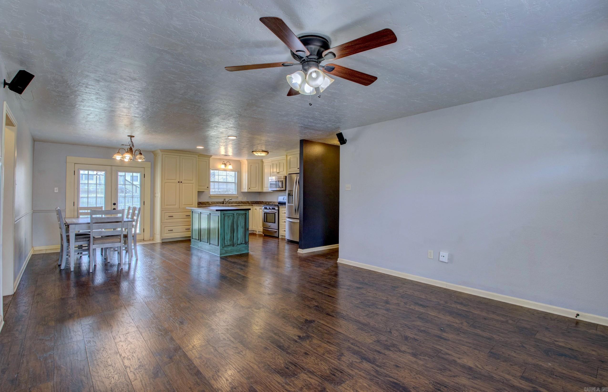 3002  Frendall  Benton, AR