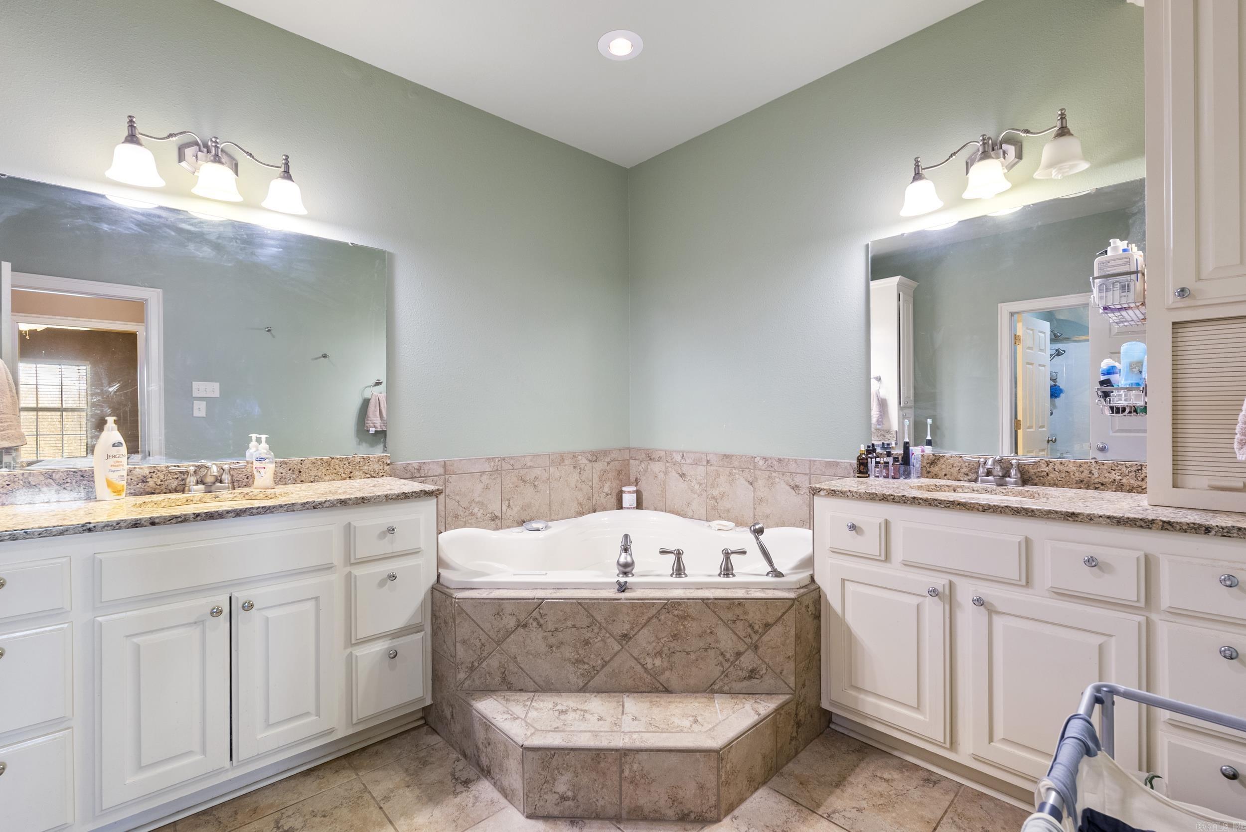11  Hoggard  Enola, AR