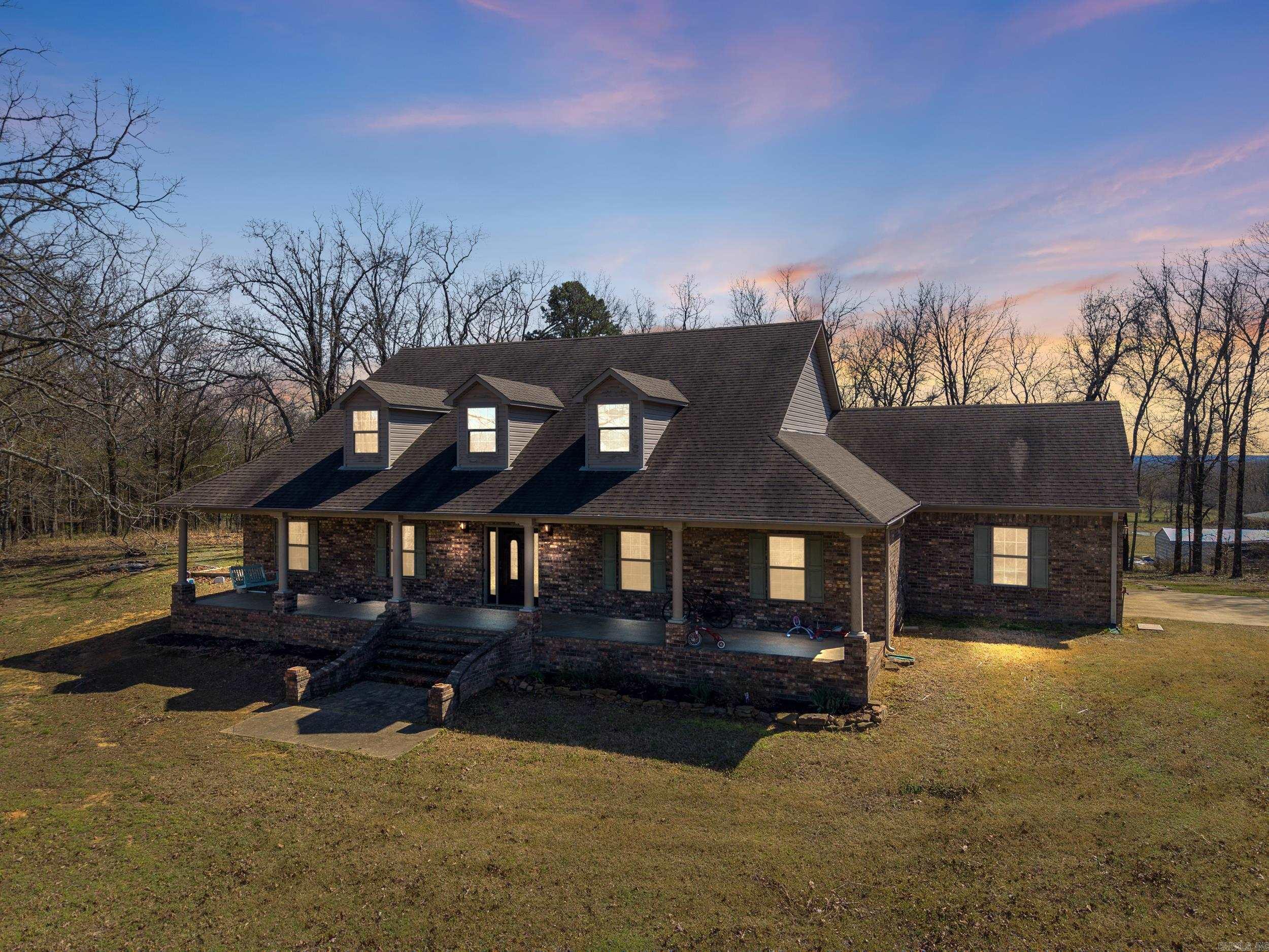 11  Hoggard  Enola, AR