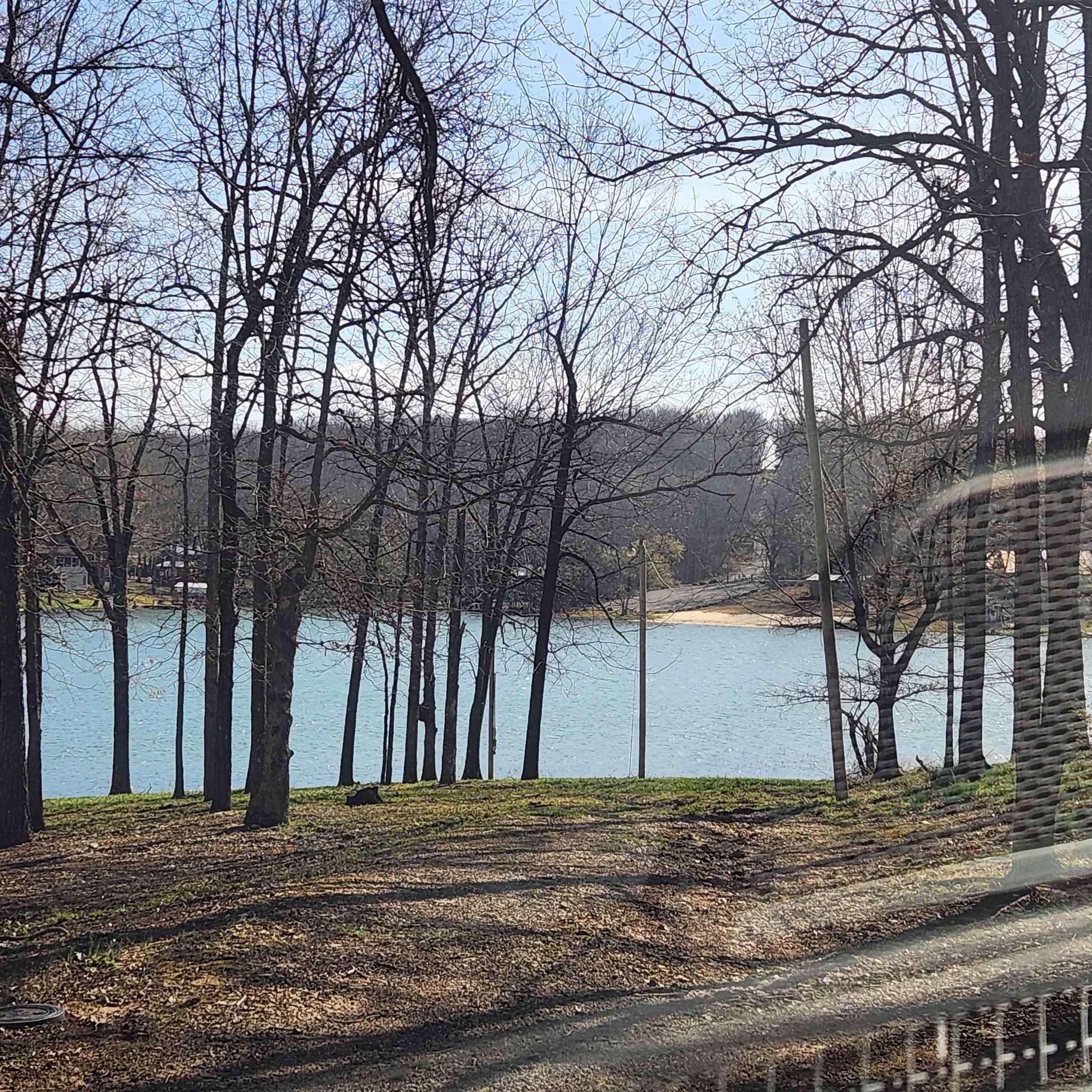  W Lakeshore  Cherokee Village, AR