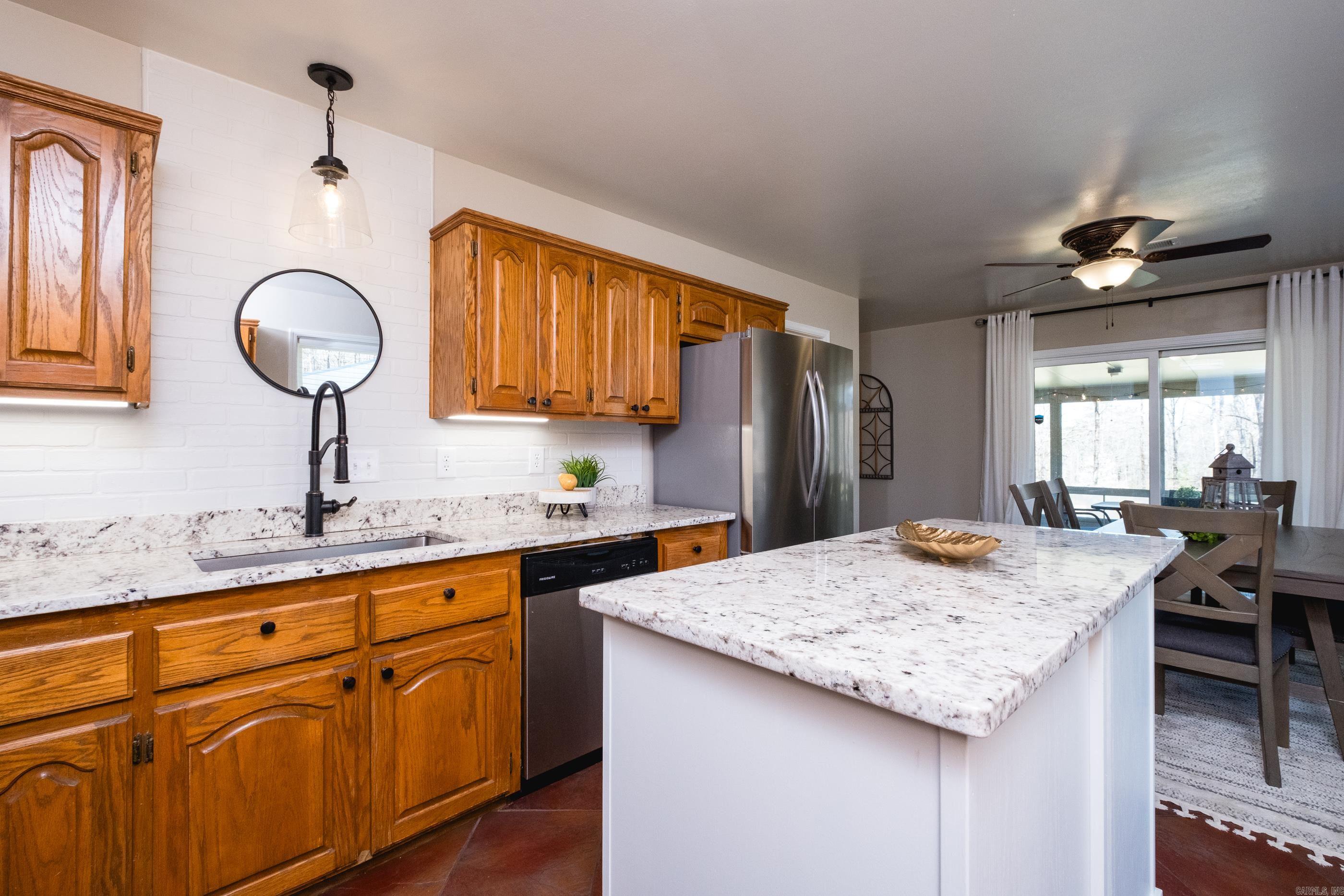 18719  Newton  Roland, AR