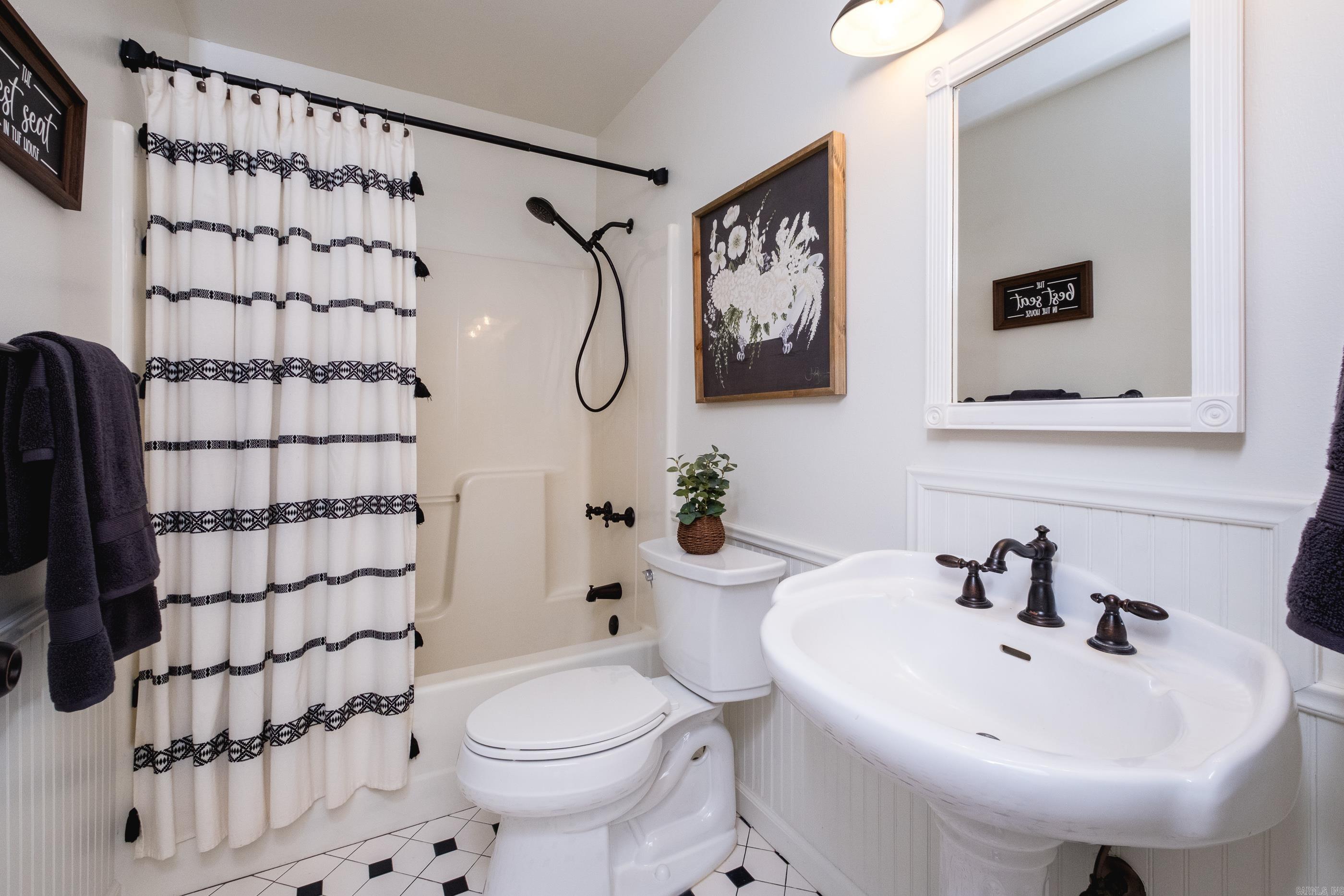 18719  Newton  Roland, AR