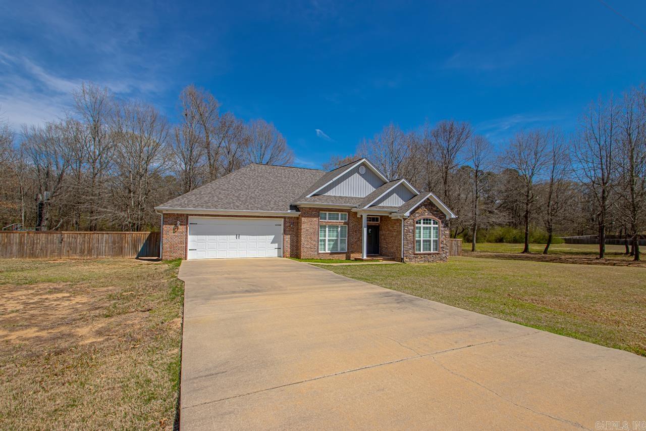 21274  Meadows Acres  Hensley, AR