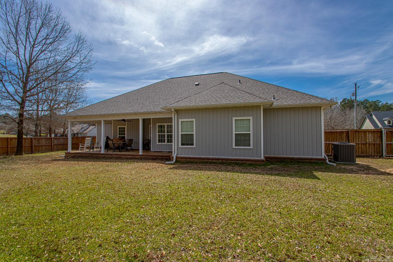 21274  Meadows Acres  Hensley, AR