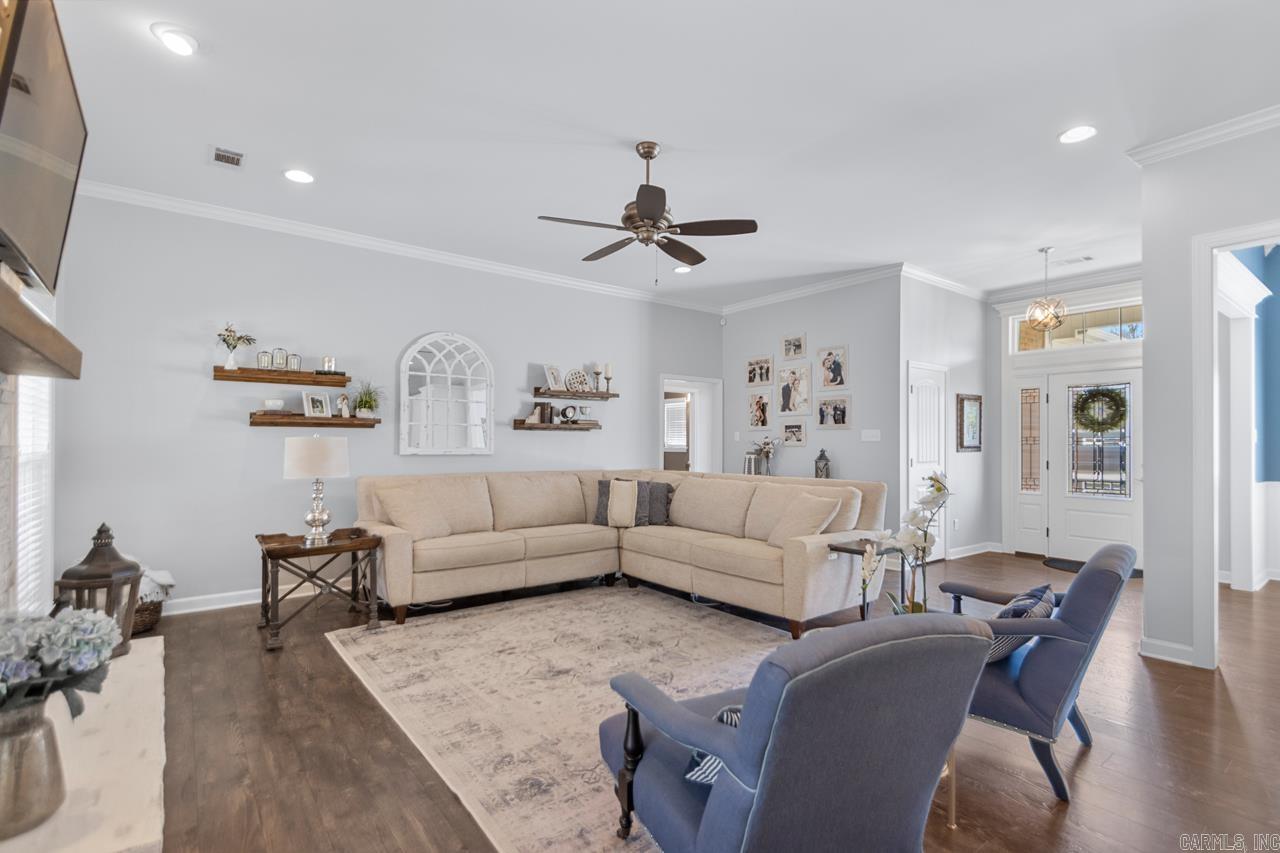 21274  Meadows Acres  Hensley, AR