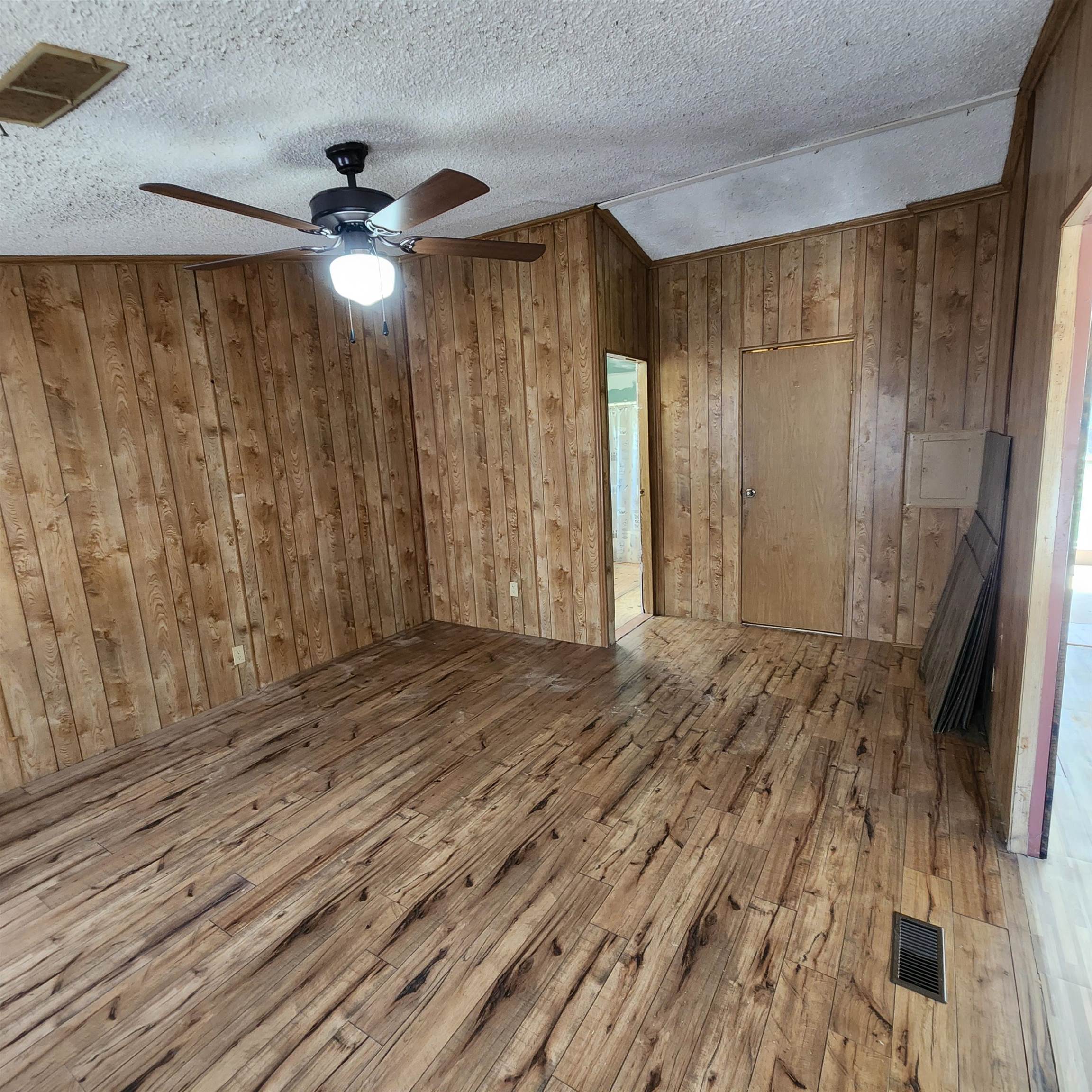 2138  Hwy 175  Wirth, AR