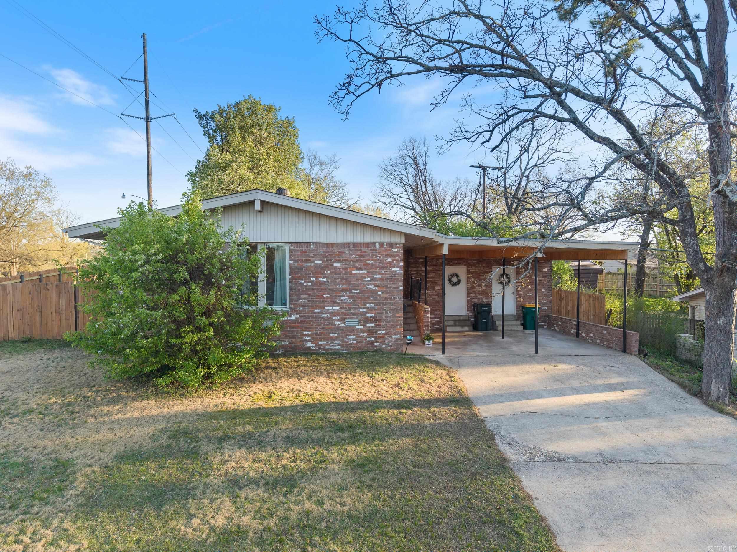 6901 Lucerne Drive