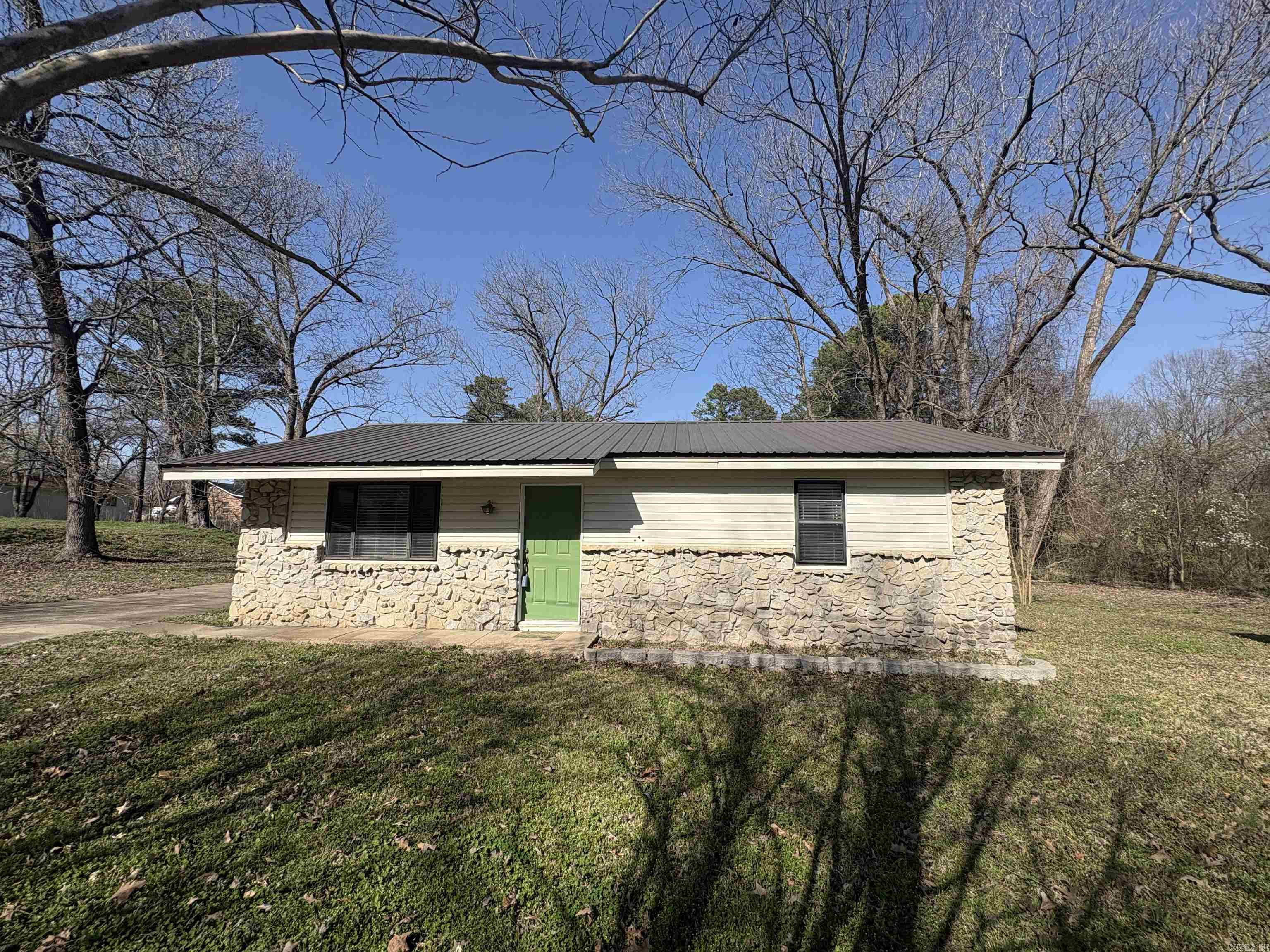 415 E Main  Bradford, AR