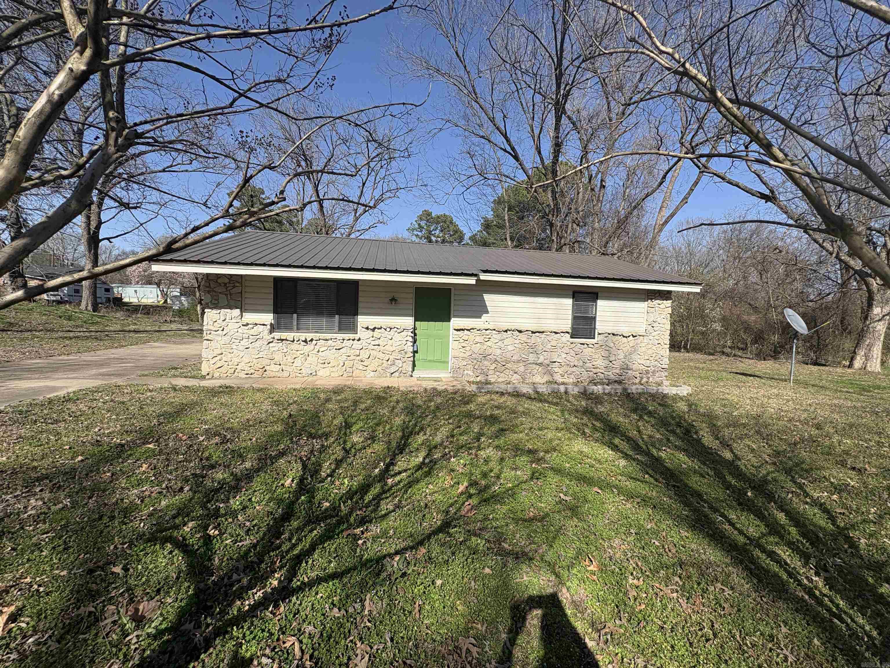 415 E Main  Bradford, AR