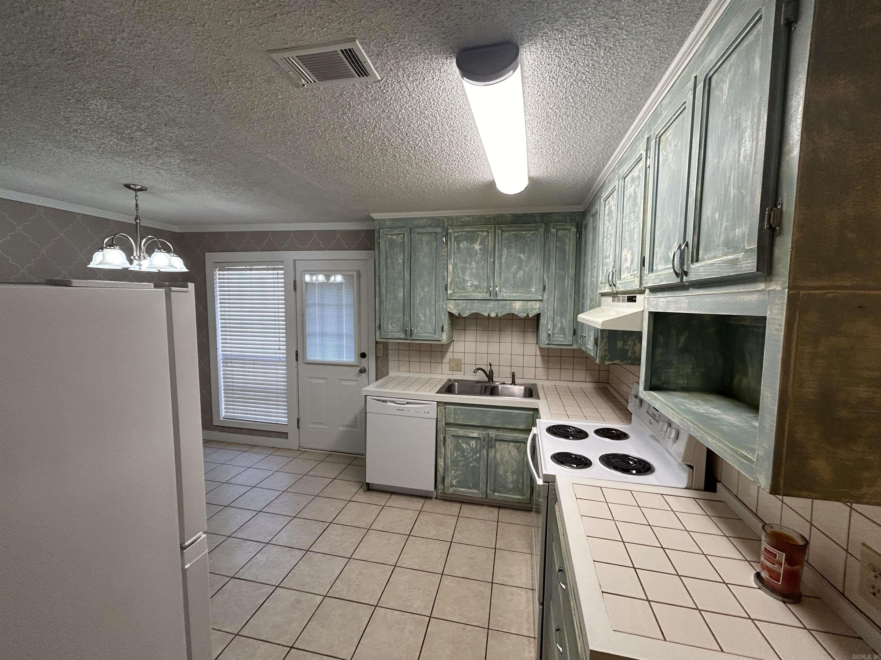 415 E Main  Bradford, AR