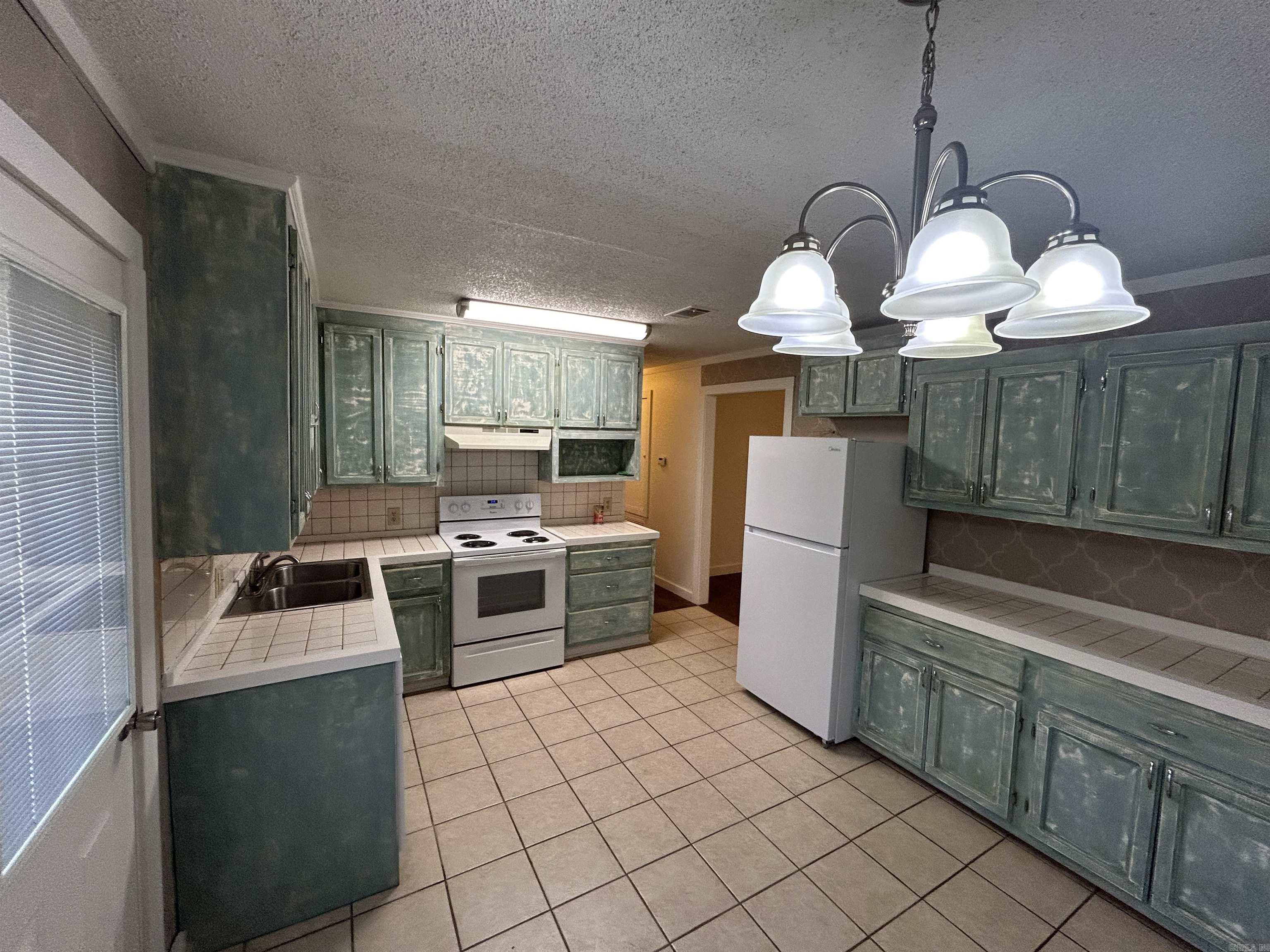 415 E Main  Bradford, AR