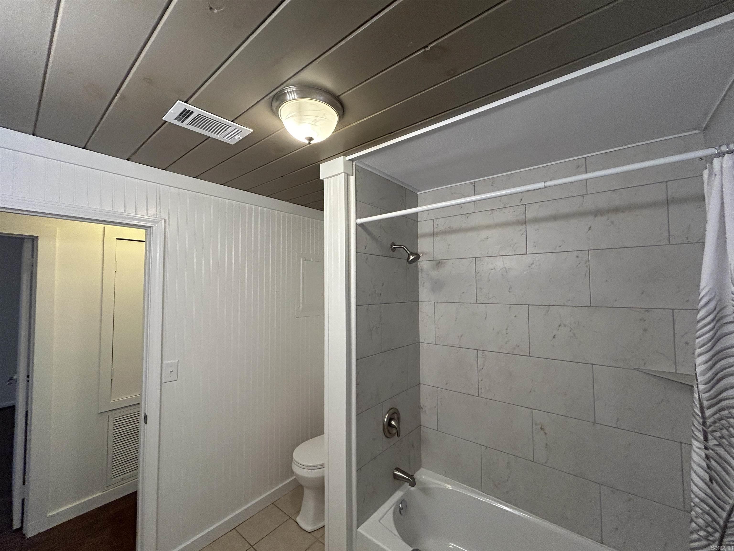 415 E Main  Bradford, AR