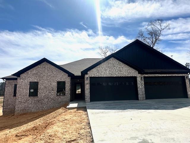 1001  Duke  Bauxite, AR