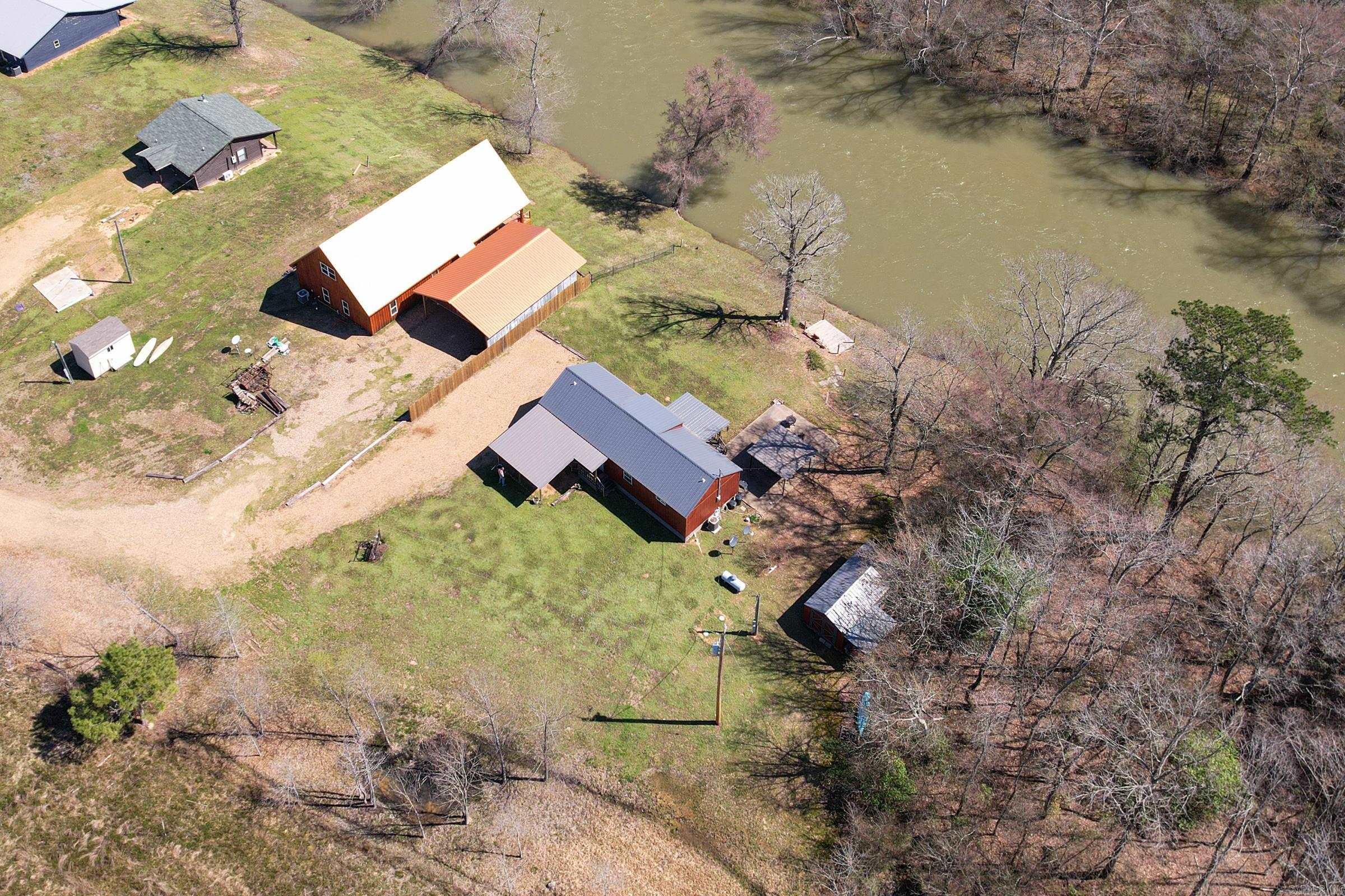 539  Clinton Crossing  Gillham, AR