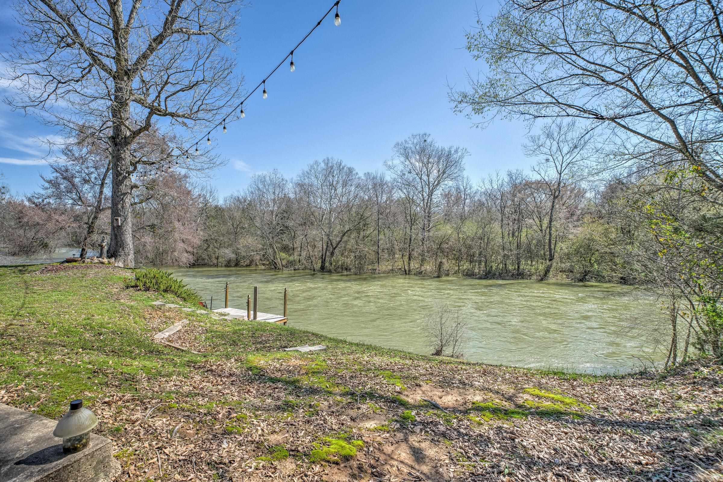 539  Clinton Crossing  Gillham, AR
