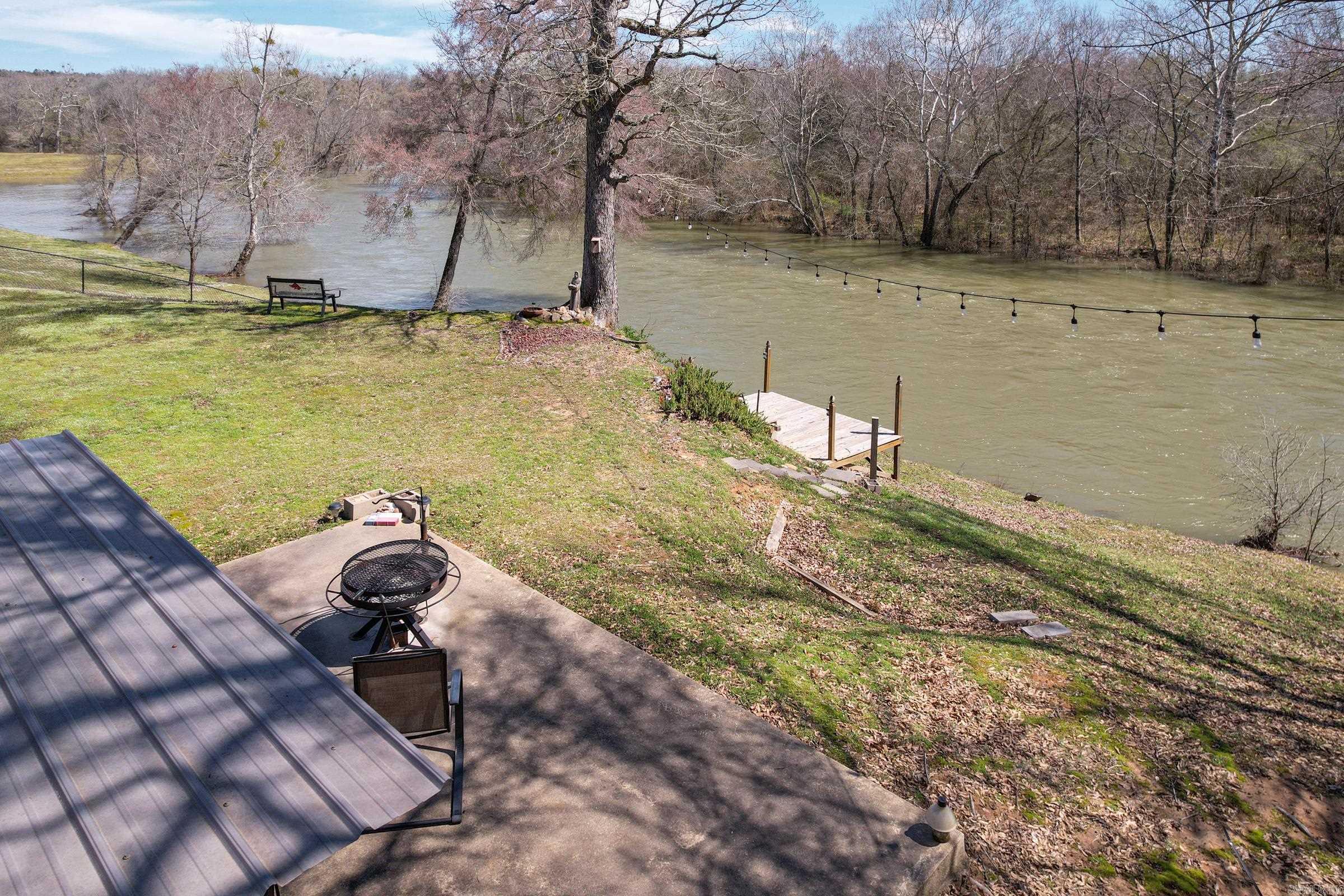 539  Clinton Crossing  Gillham, AR