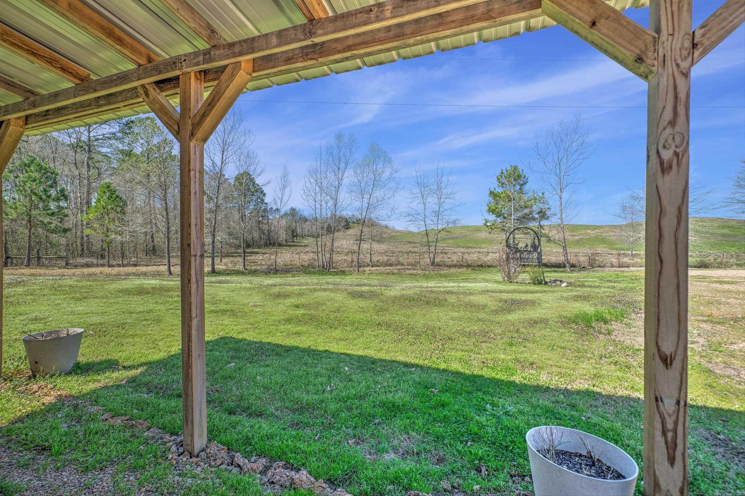 539  Clinton Crossing  Gillham, AR