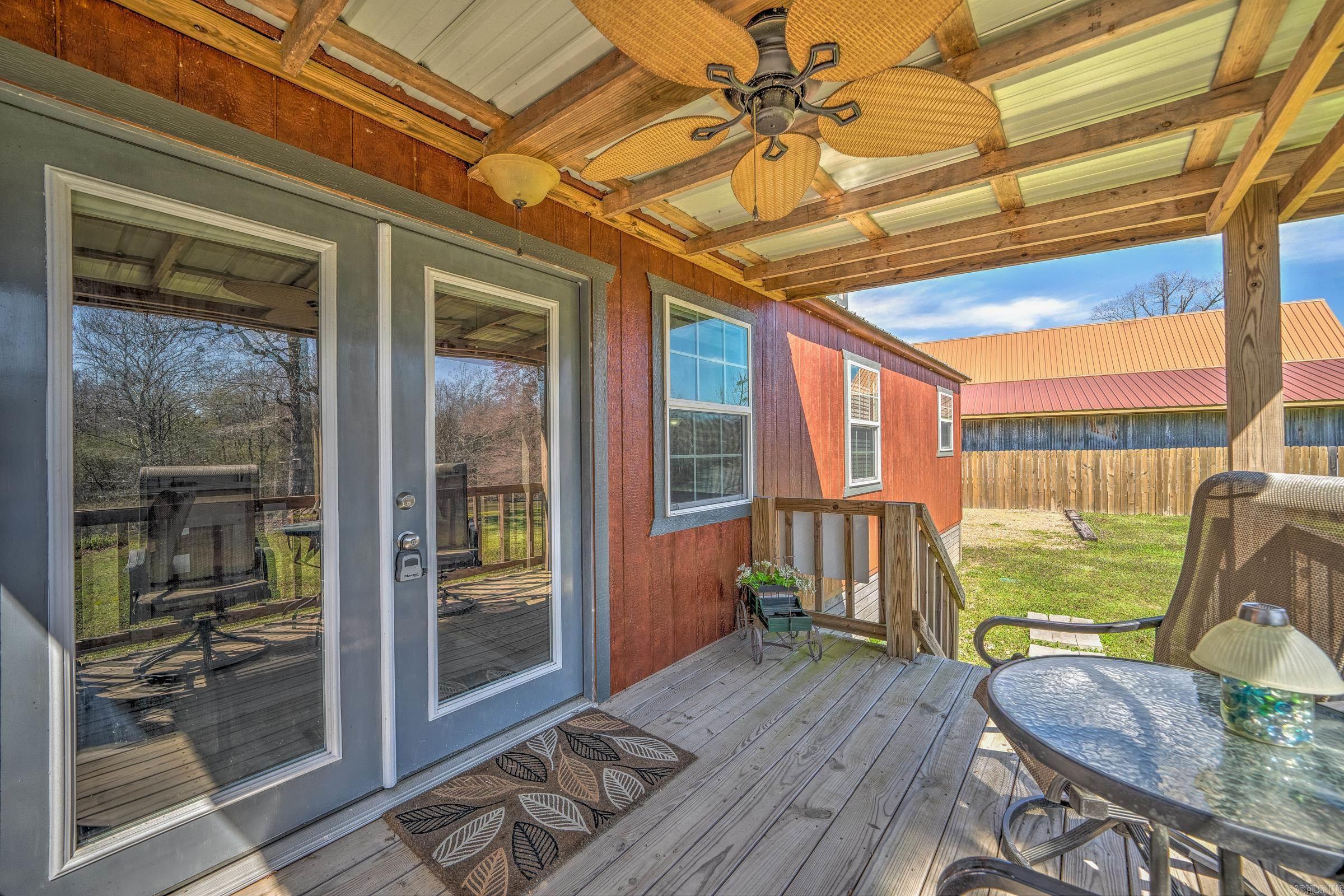 539  Clinton Crossing  Gillham, AR