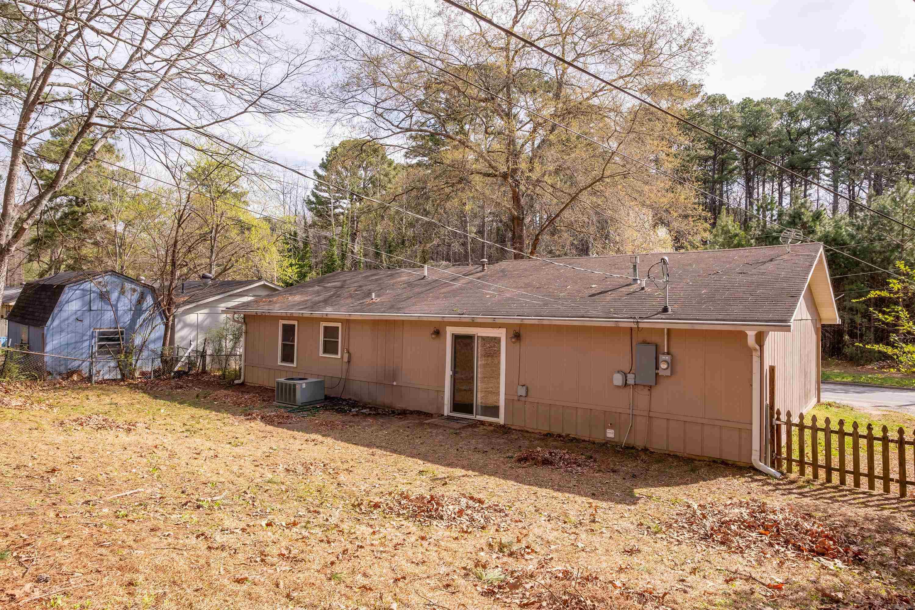 1200  Chris  Benton, AR
