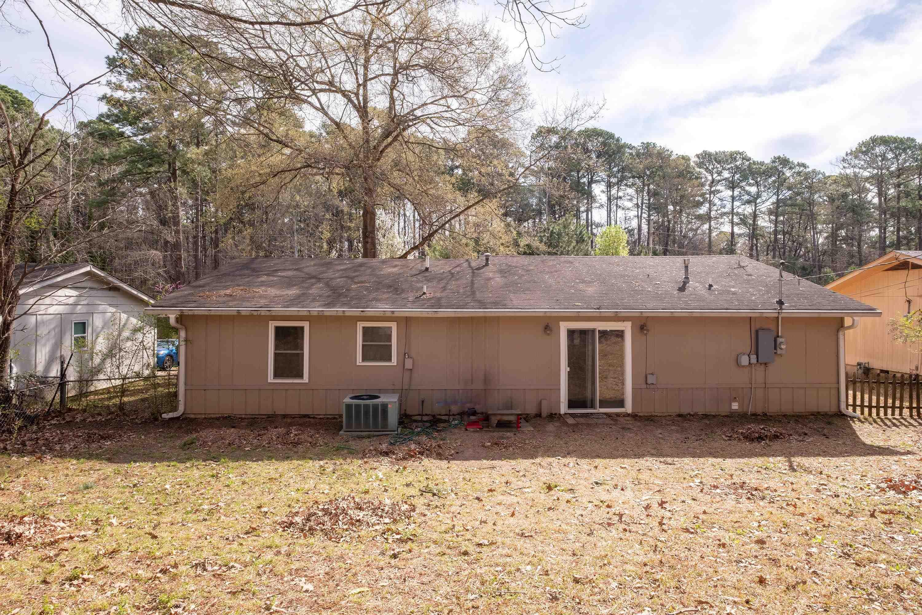 1200  Chris  Benton, AR
