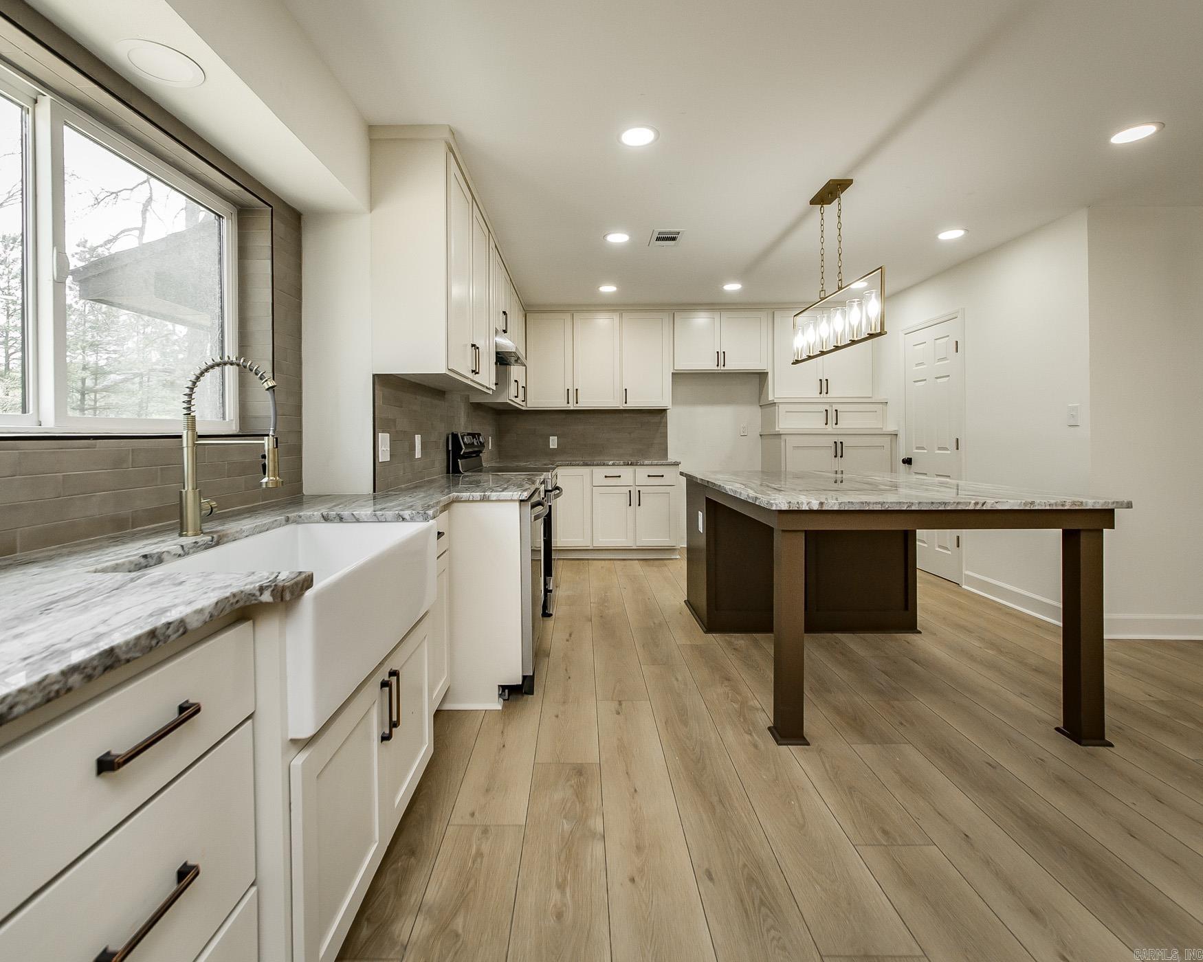 11  Kings Rd  Cabot, AR