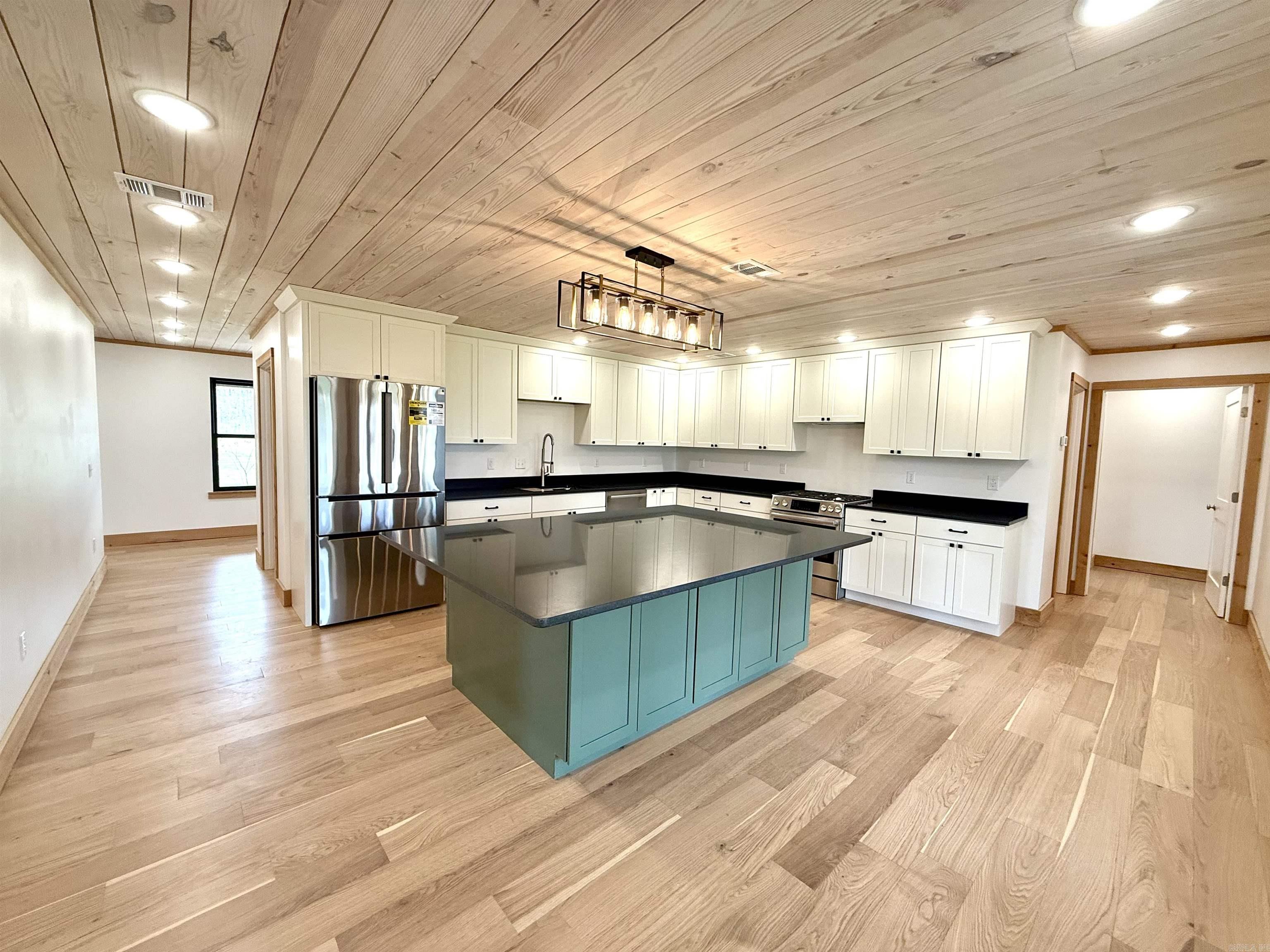 119 E River  Pangburn, AR
