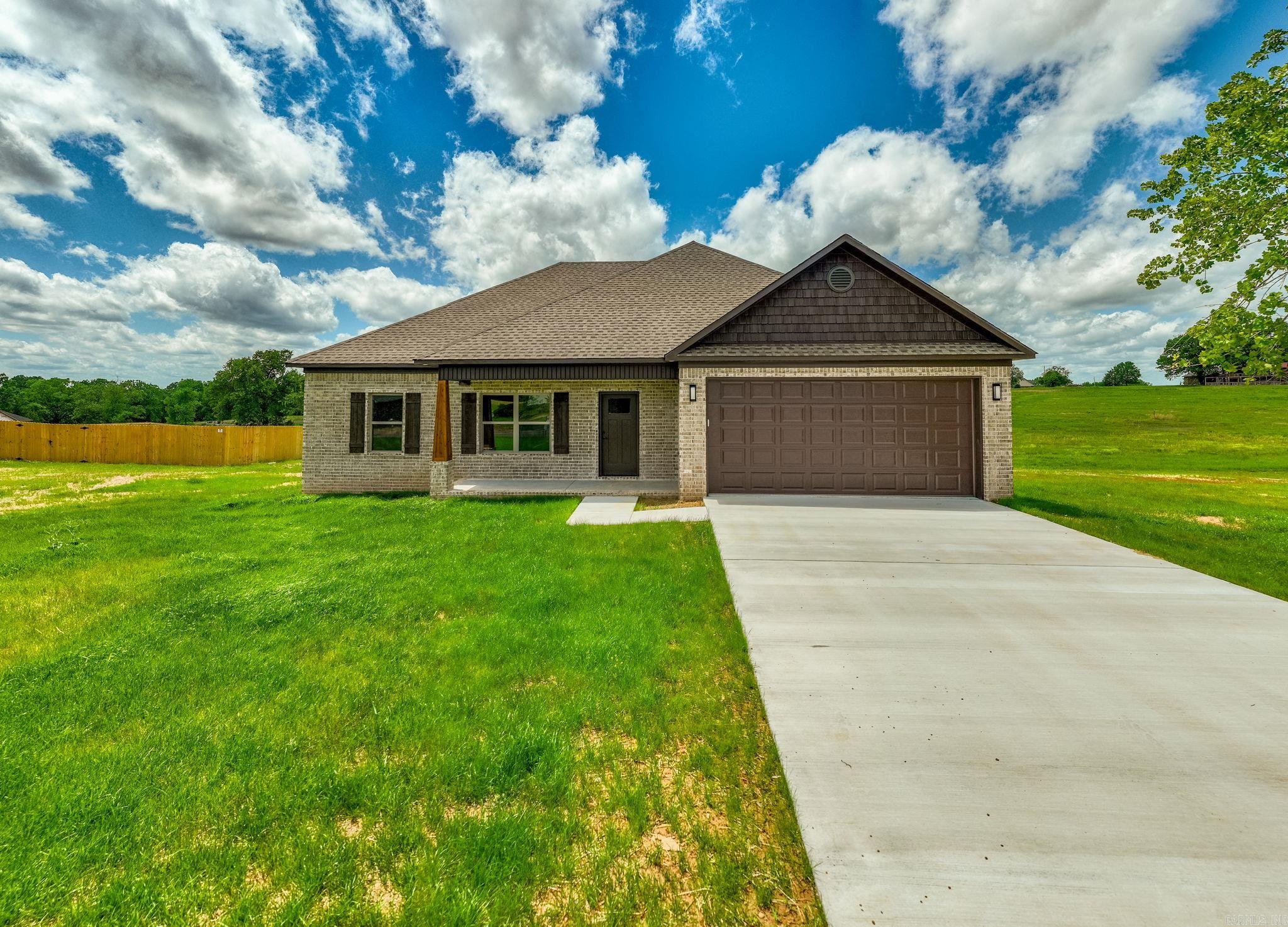13  High Point Drive  Greenbrier, AR