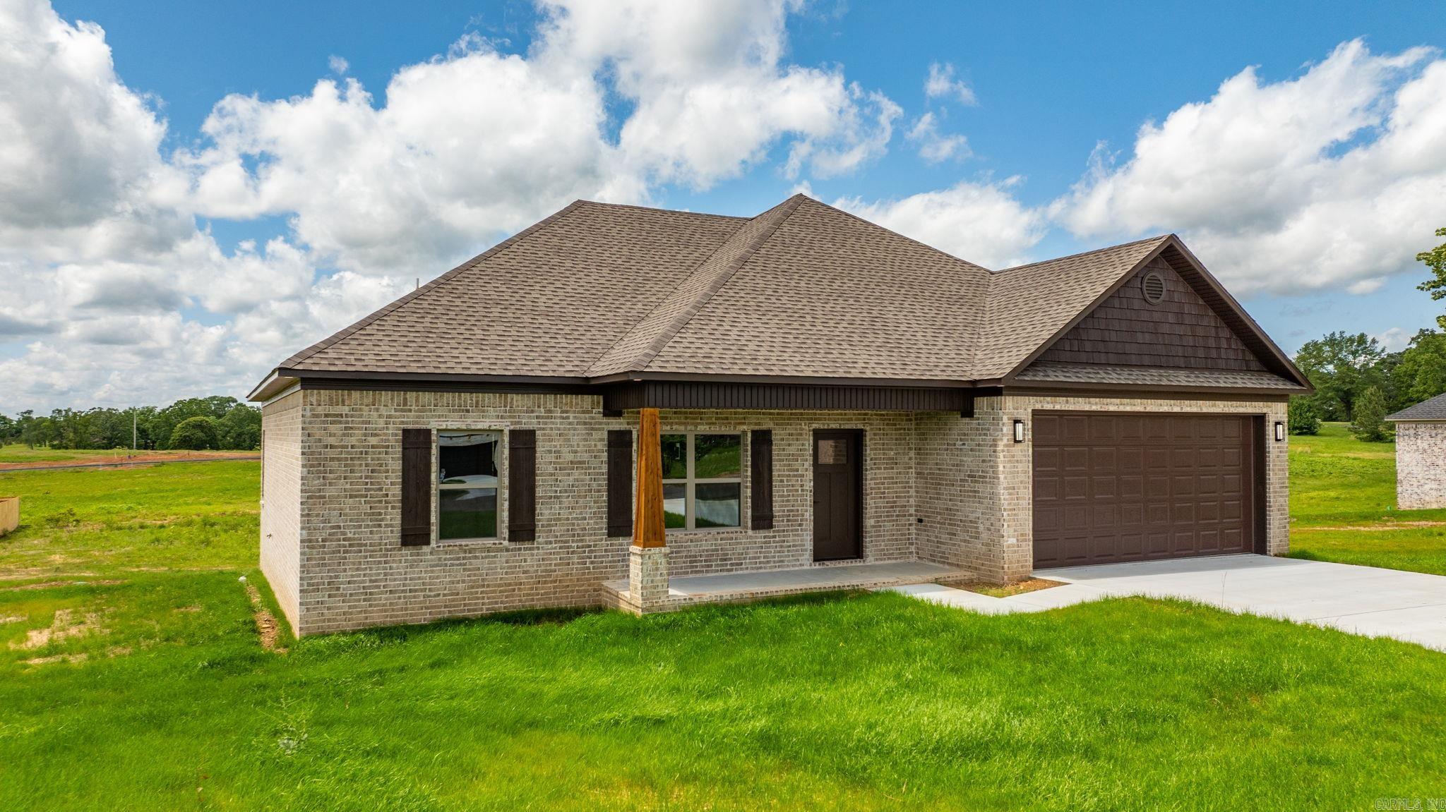 13  High Point Drive  Greenbrier, AR