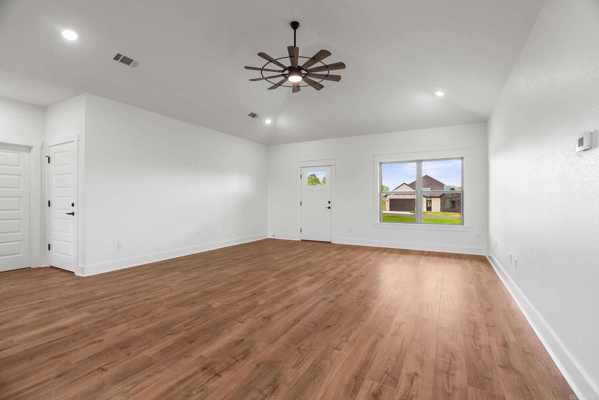 13  High Point Drive  Greenbrier, AR