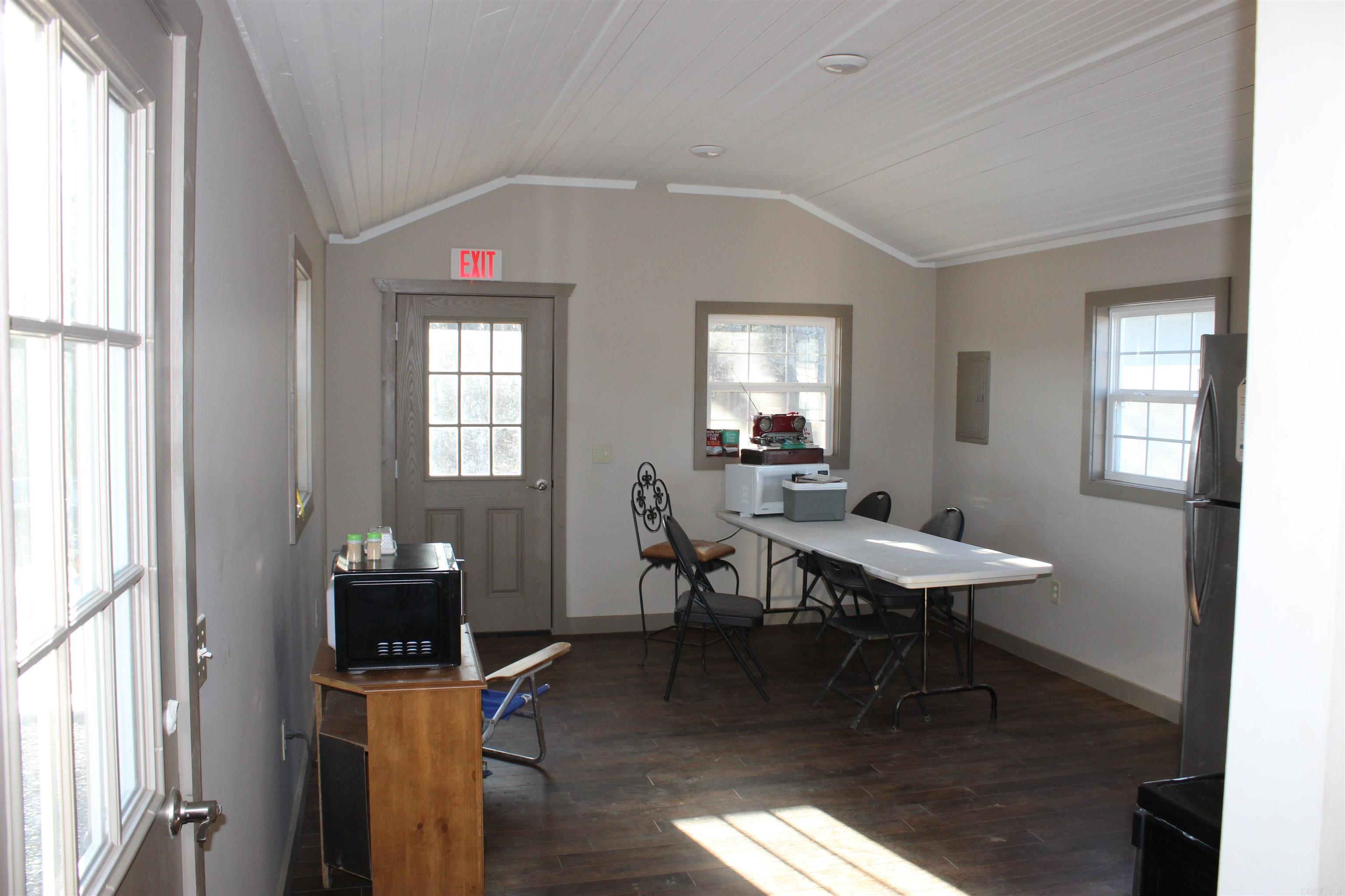 171  Kay Lane  Clinton, AR
