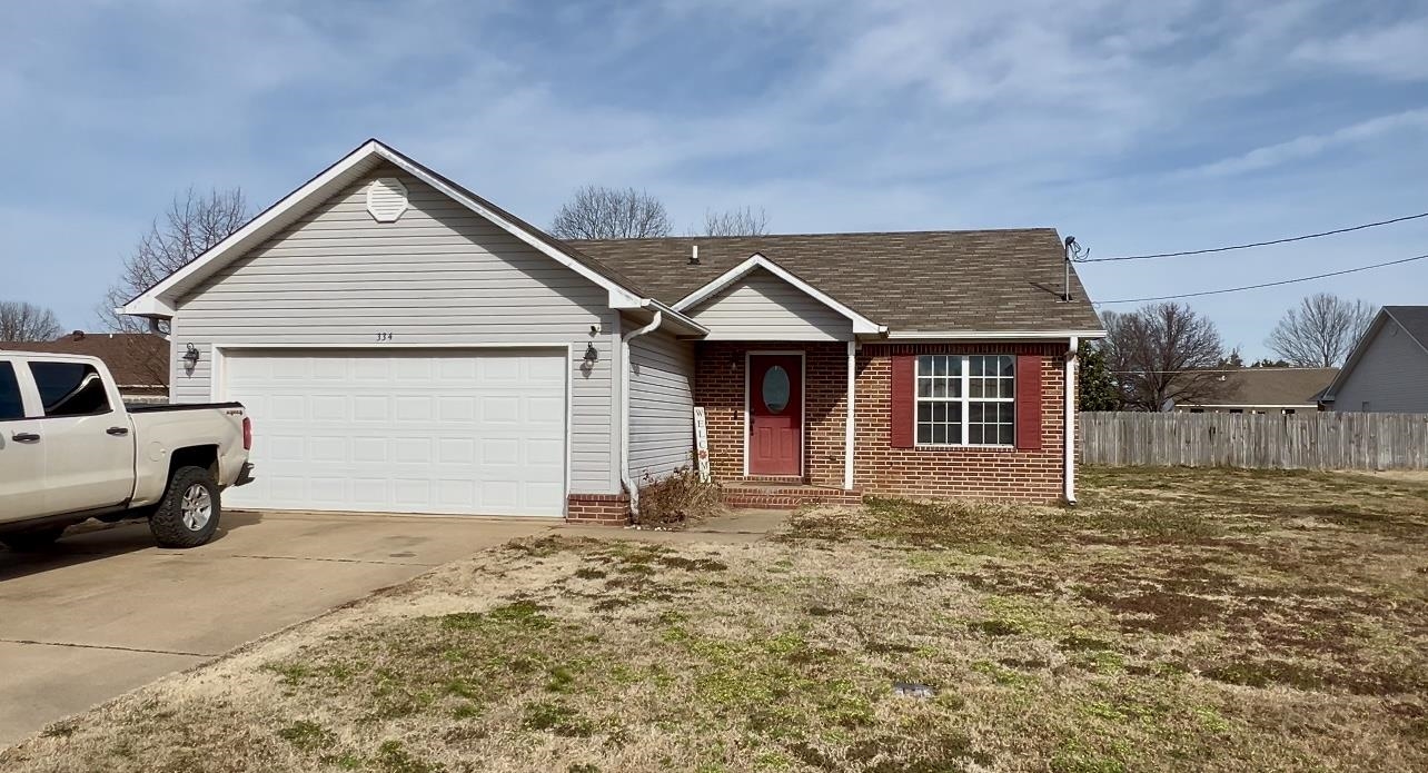334  Linda  Bono, AR