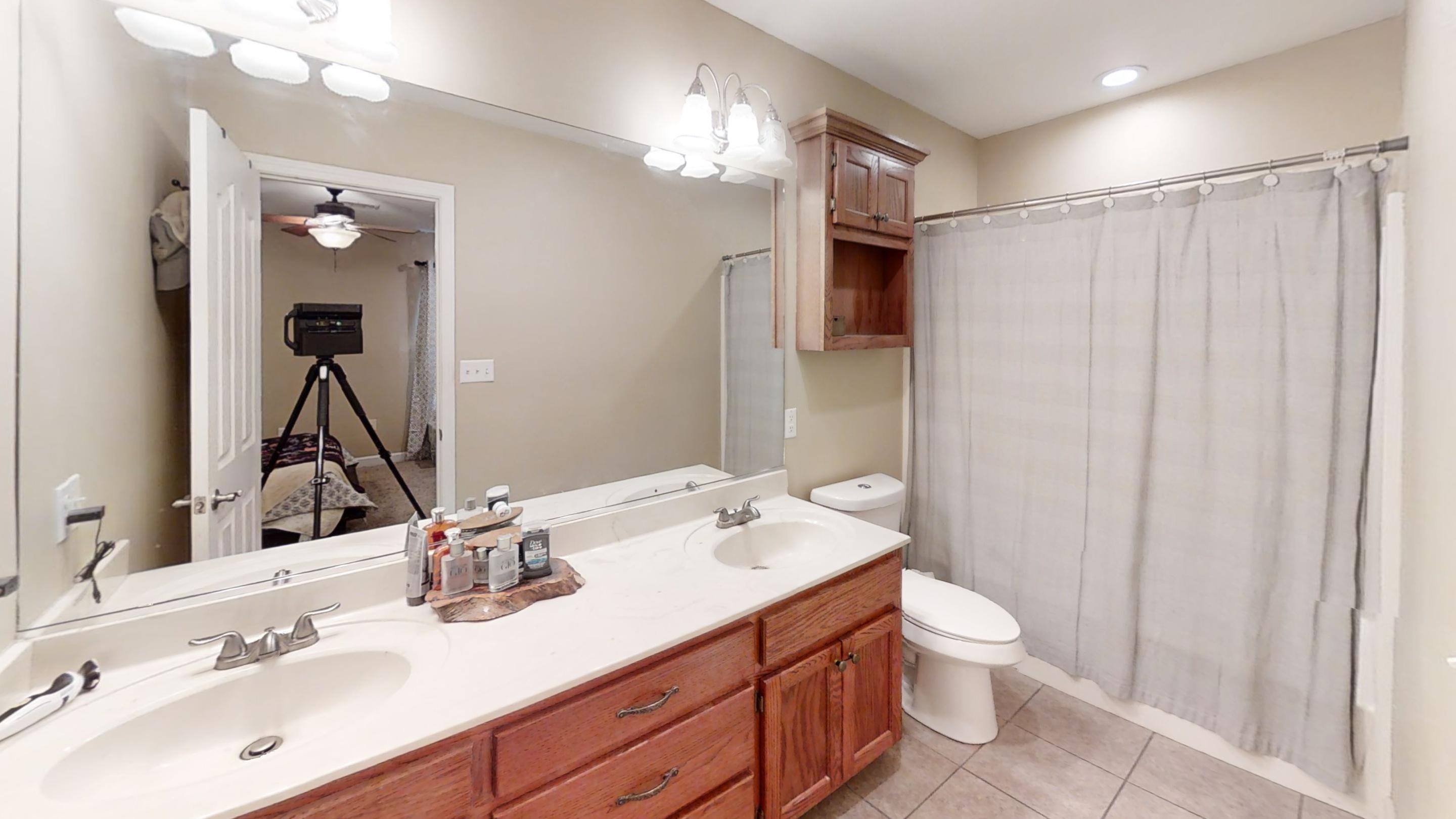 334  Linda  Bono, AR