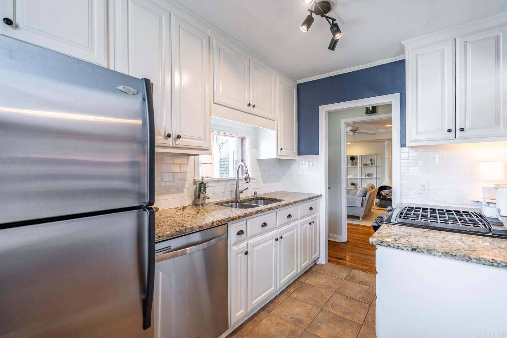 6716  Kenwood Rd  Cammack Village, AR