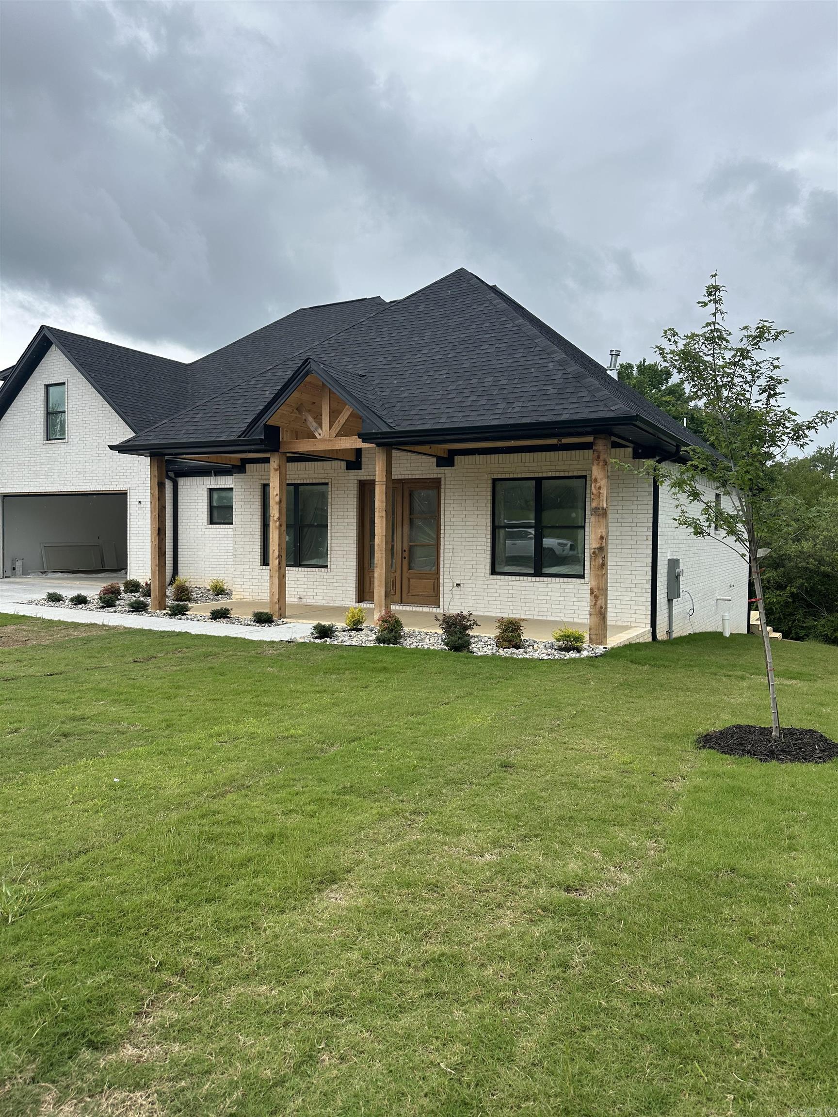 9025 Naples Cove Benton, AR 72019