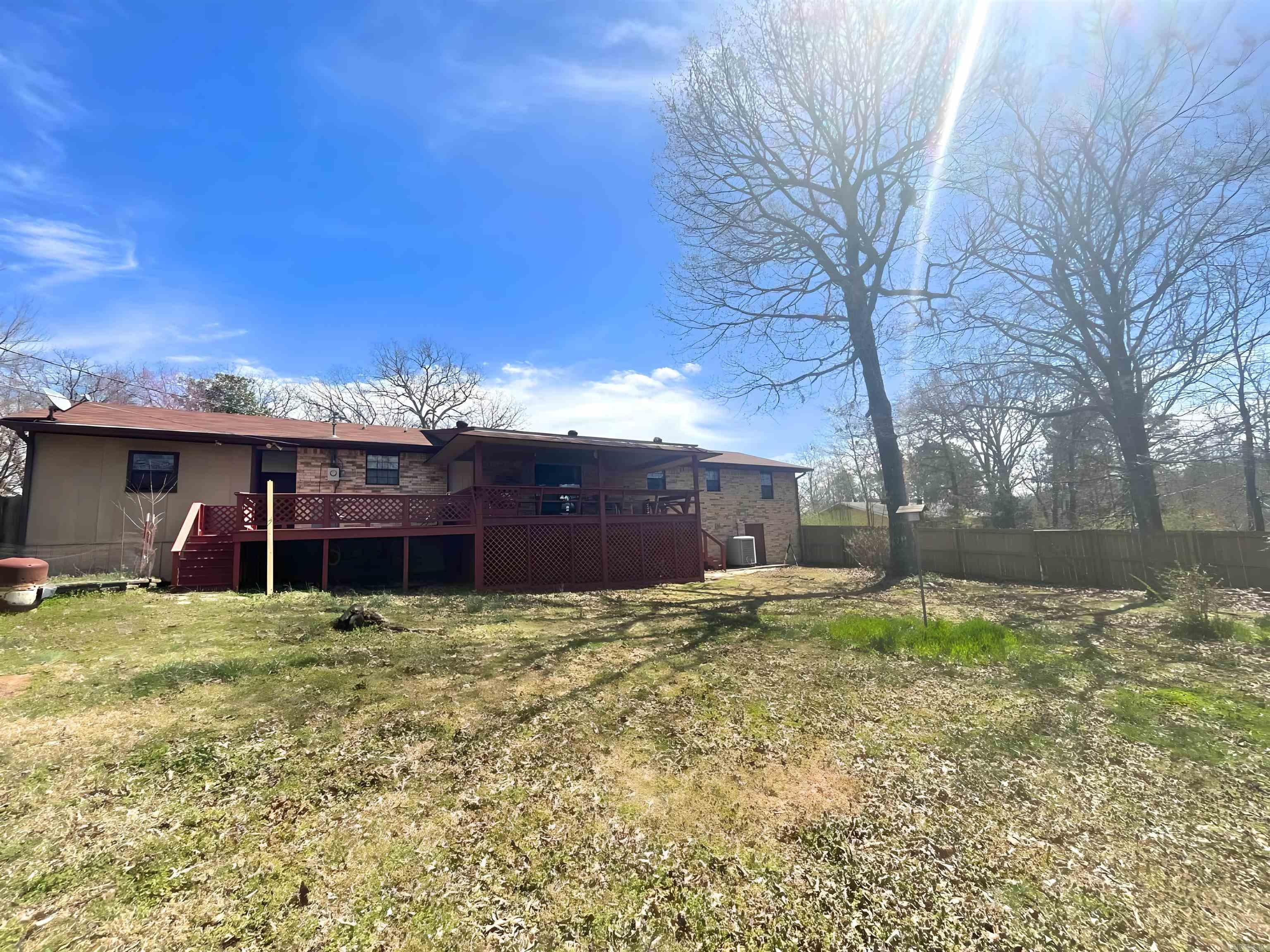 2203  Cordie Dr.  Mena, AR