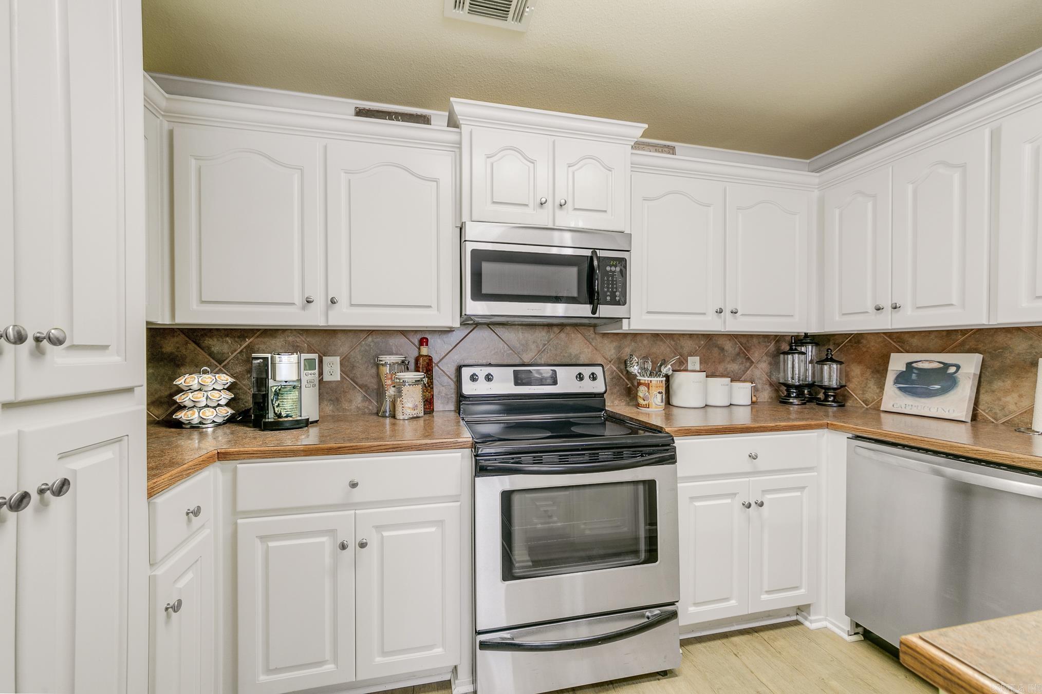 1713  Pioneer  Cabot, AR