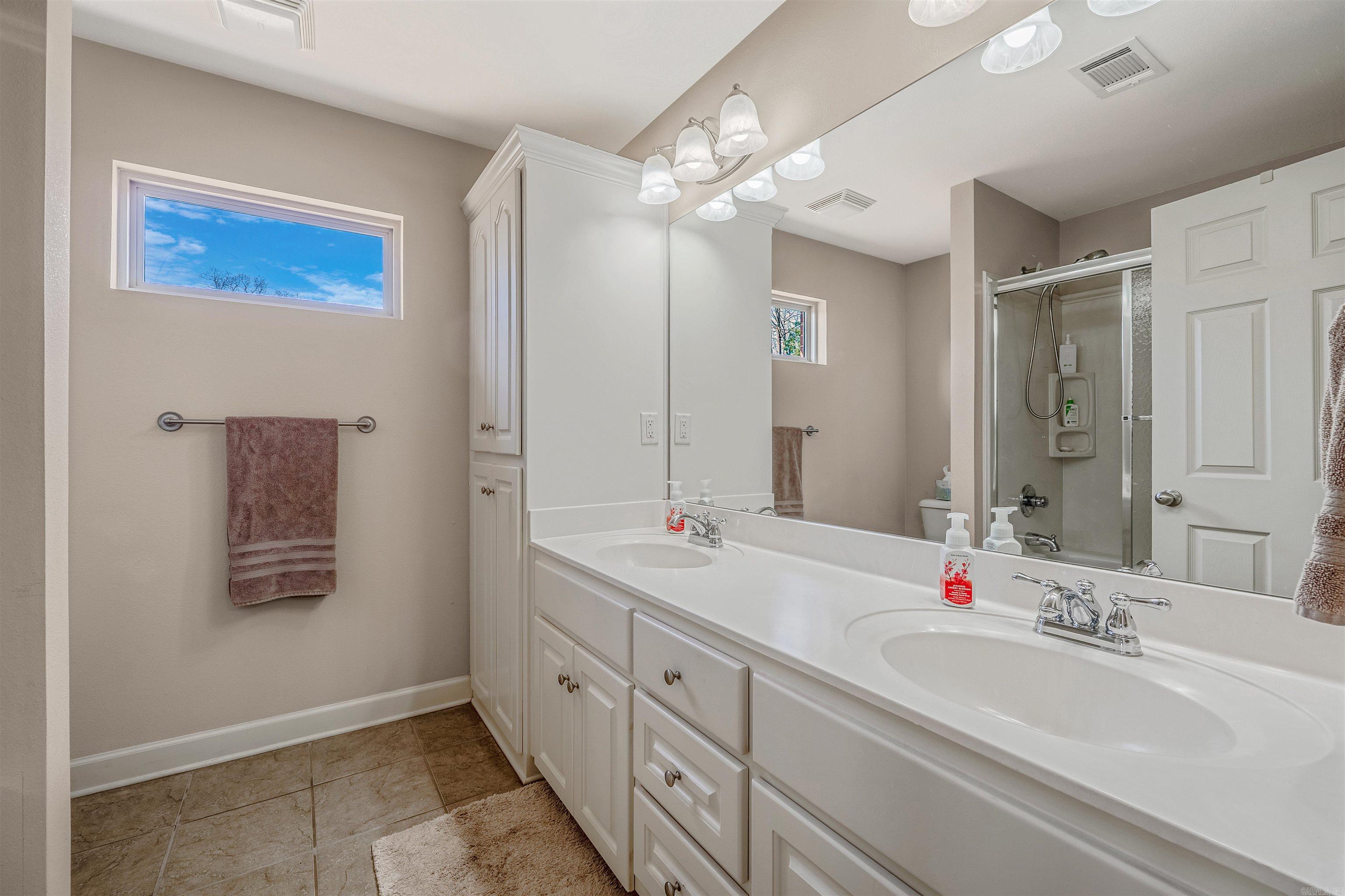 1713  Pioneer  Cabot, AR
