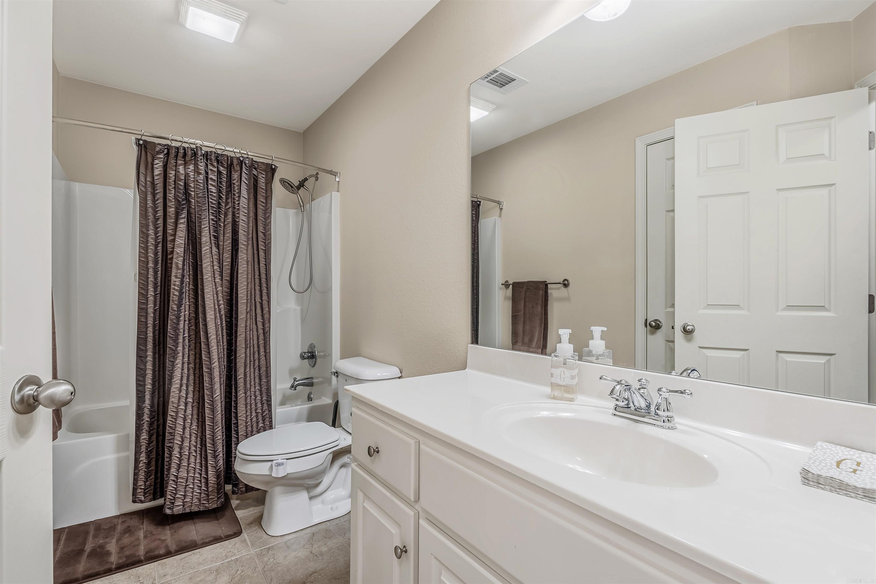 1713  Pioneer  Cabot, AR