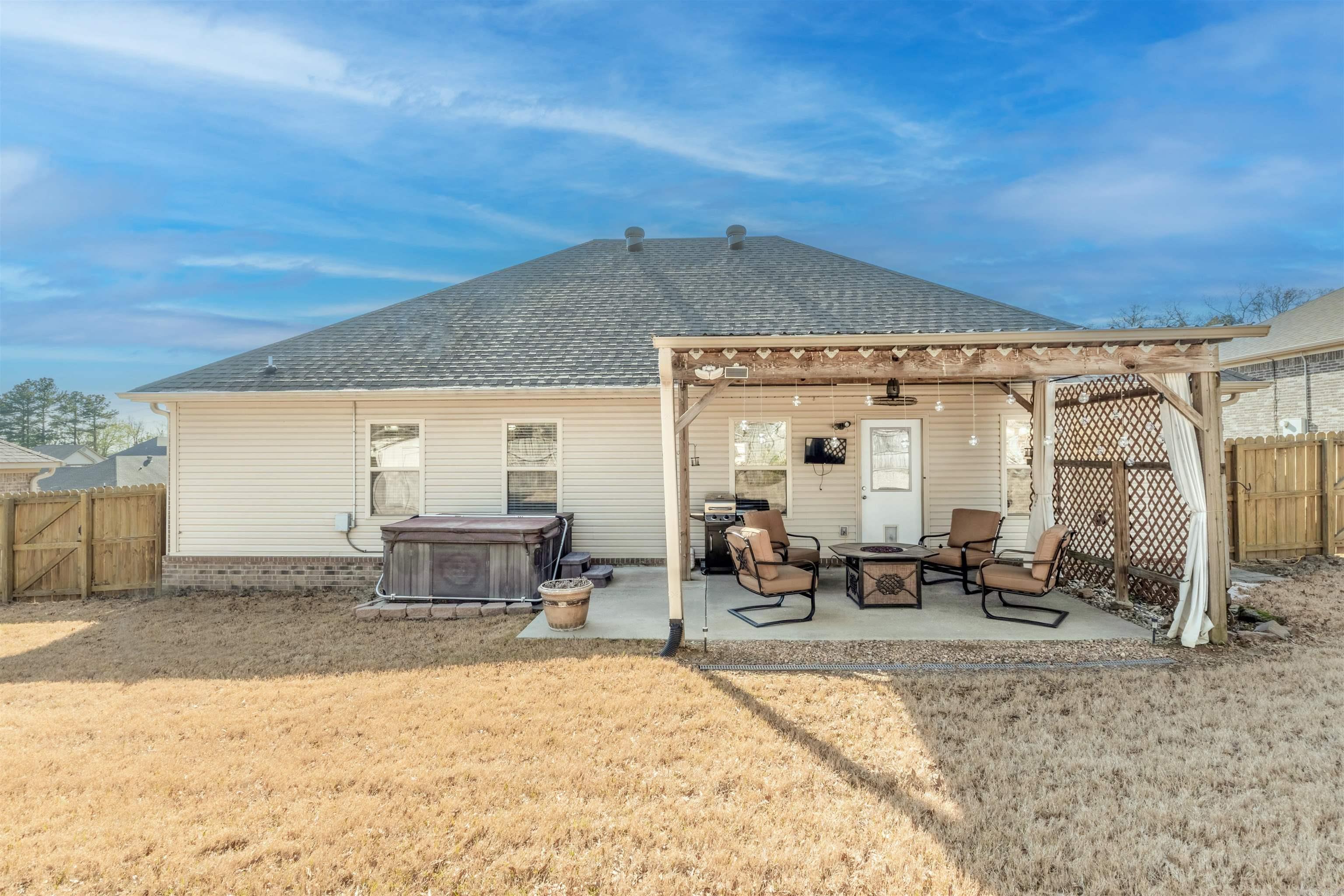 1713  Pioneer  Cabot, AR