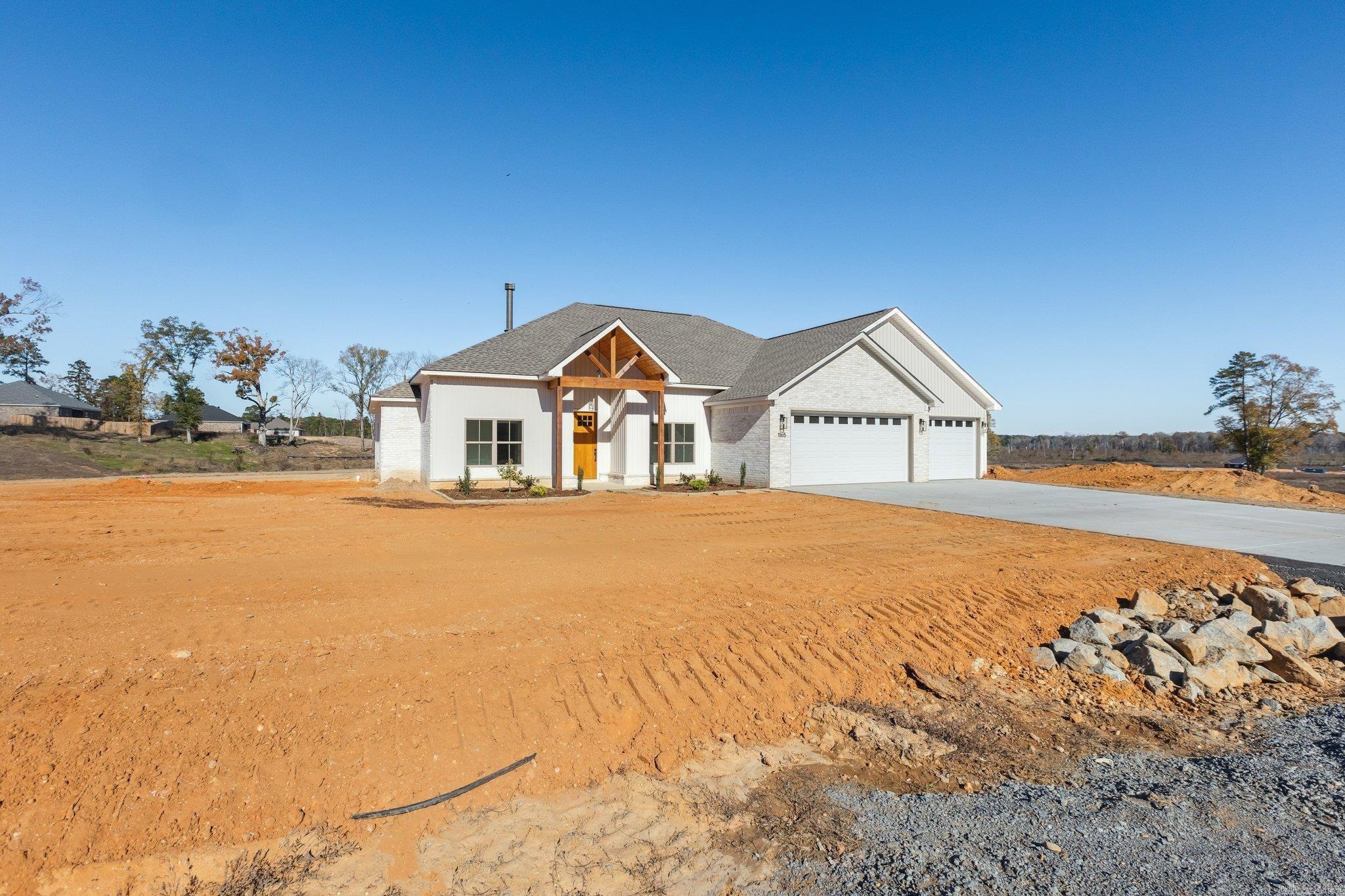 1165  Duke  Bauxite, AR