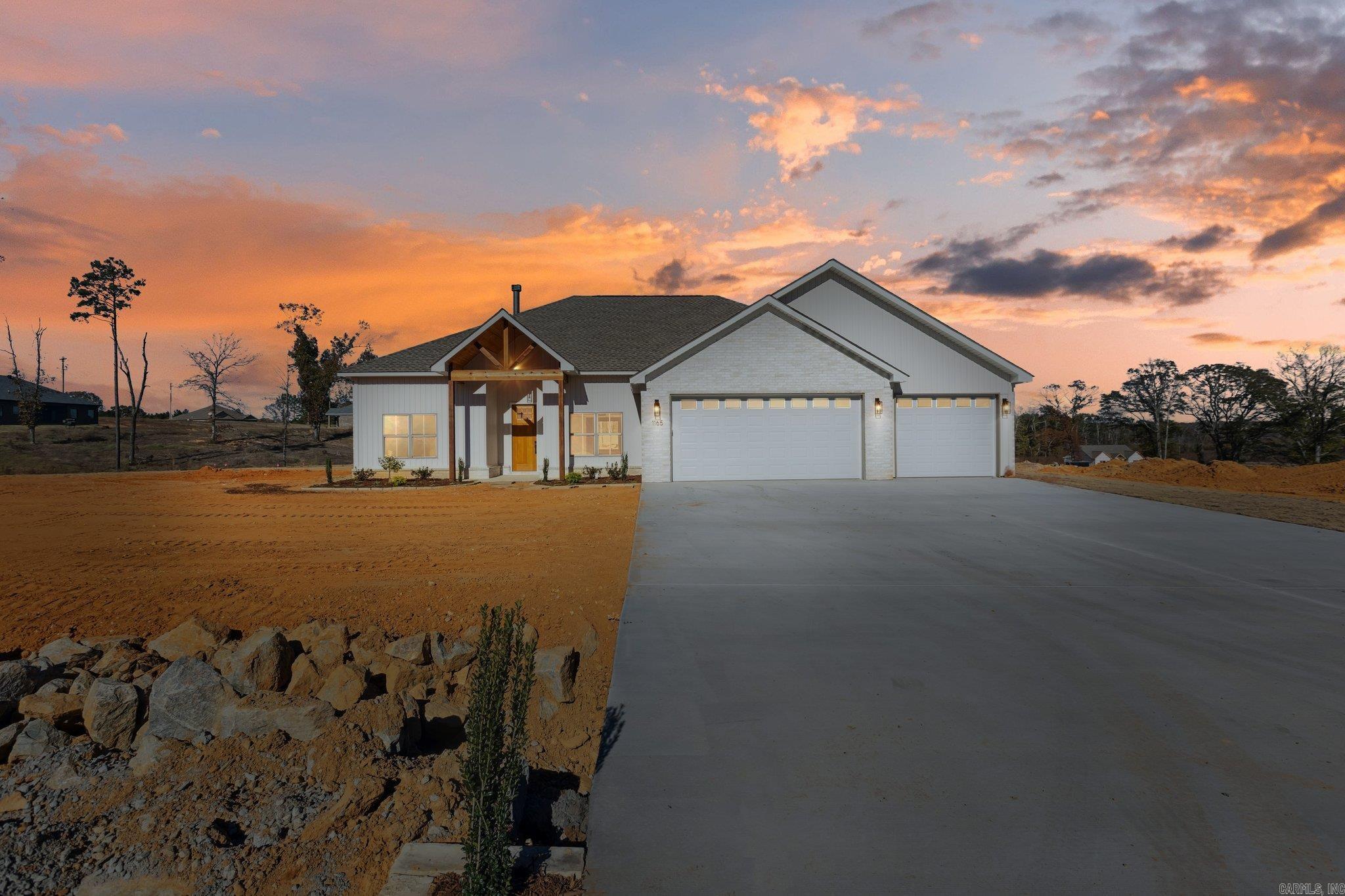 1165  Duke  Bauxite, AR
