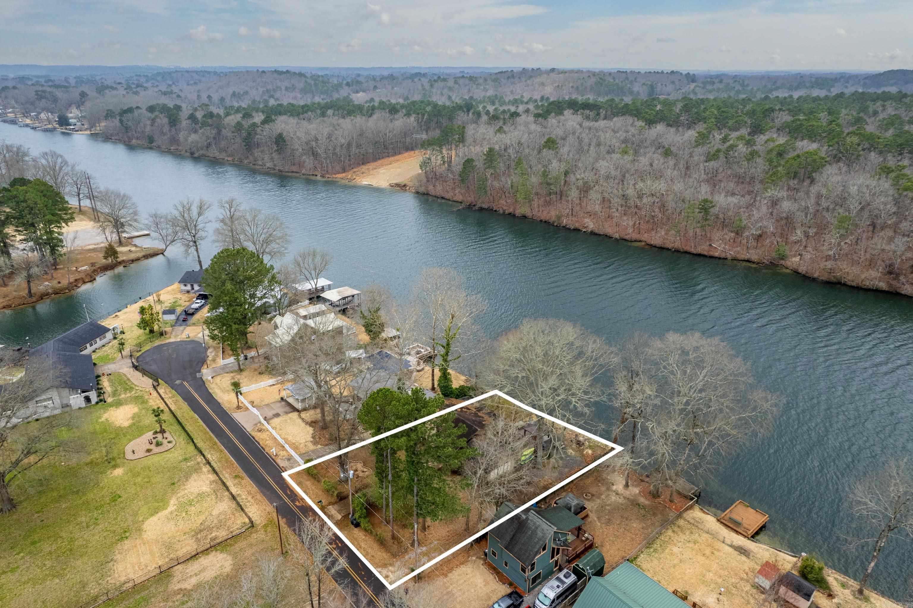 1722  Treasure Isle Rd  Hot Springs, AR